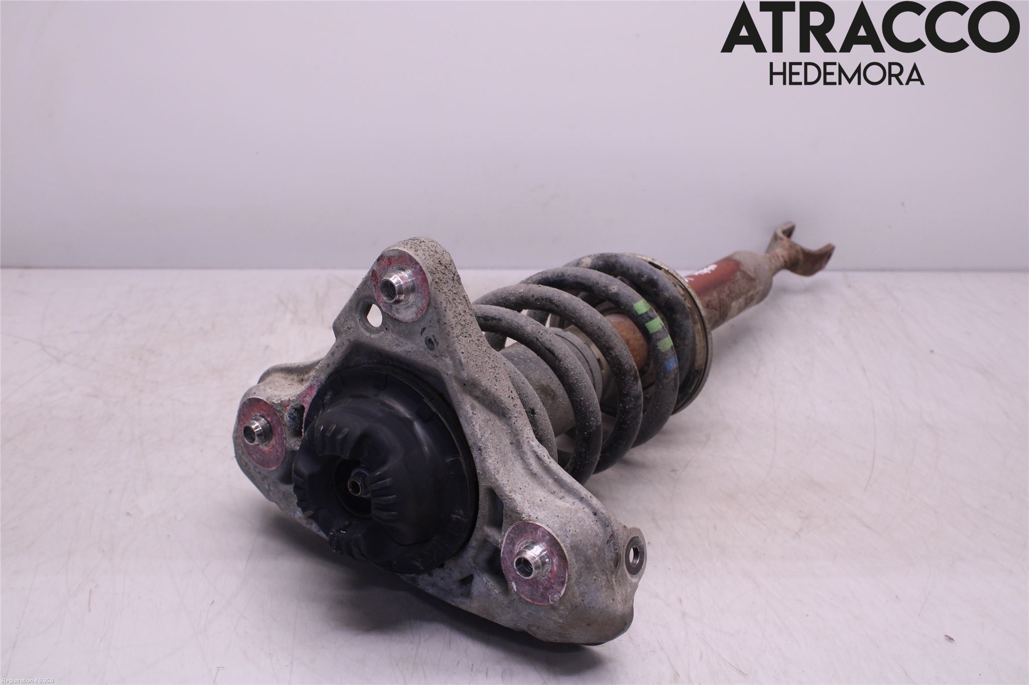 Audi A4/S4 01-05 Fjäderben Fram Höger