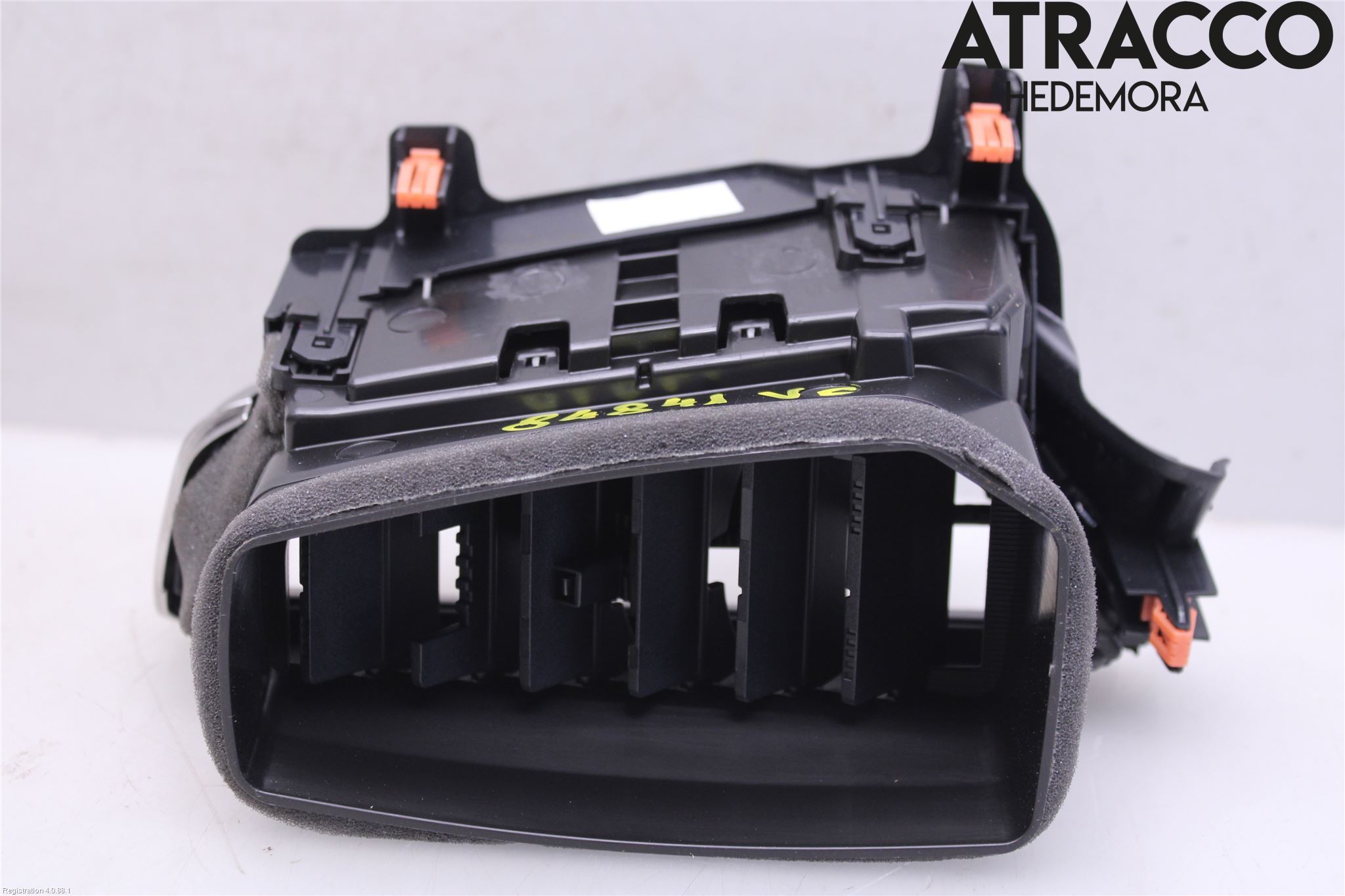 Toyota COROLLA 19- Defrosterkanal-Munstycke