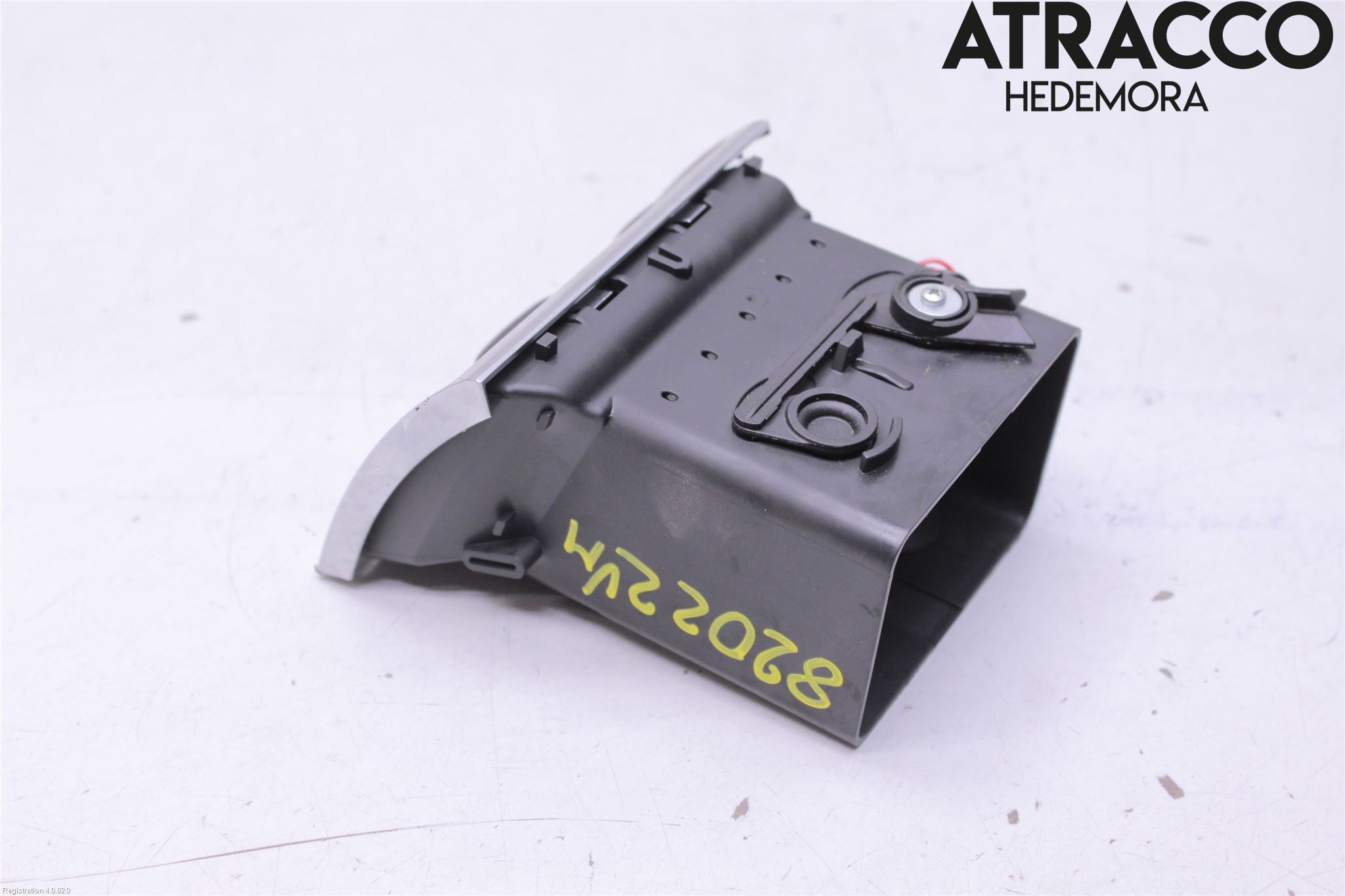 Audi A8/S8 4E  02-09 Defrosterkanal-Munstycke