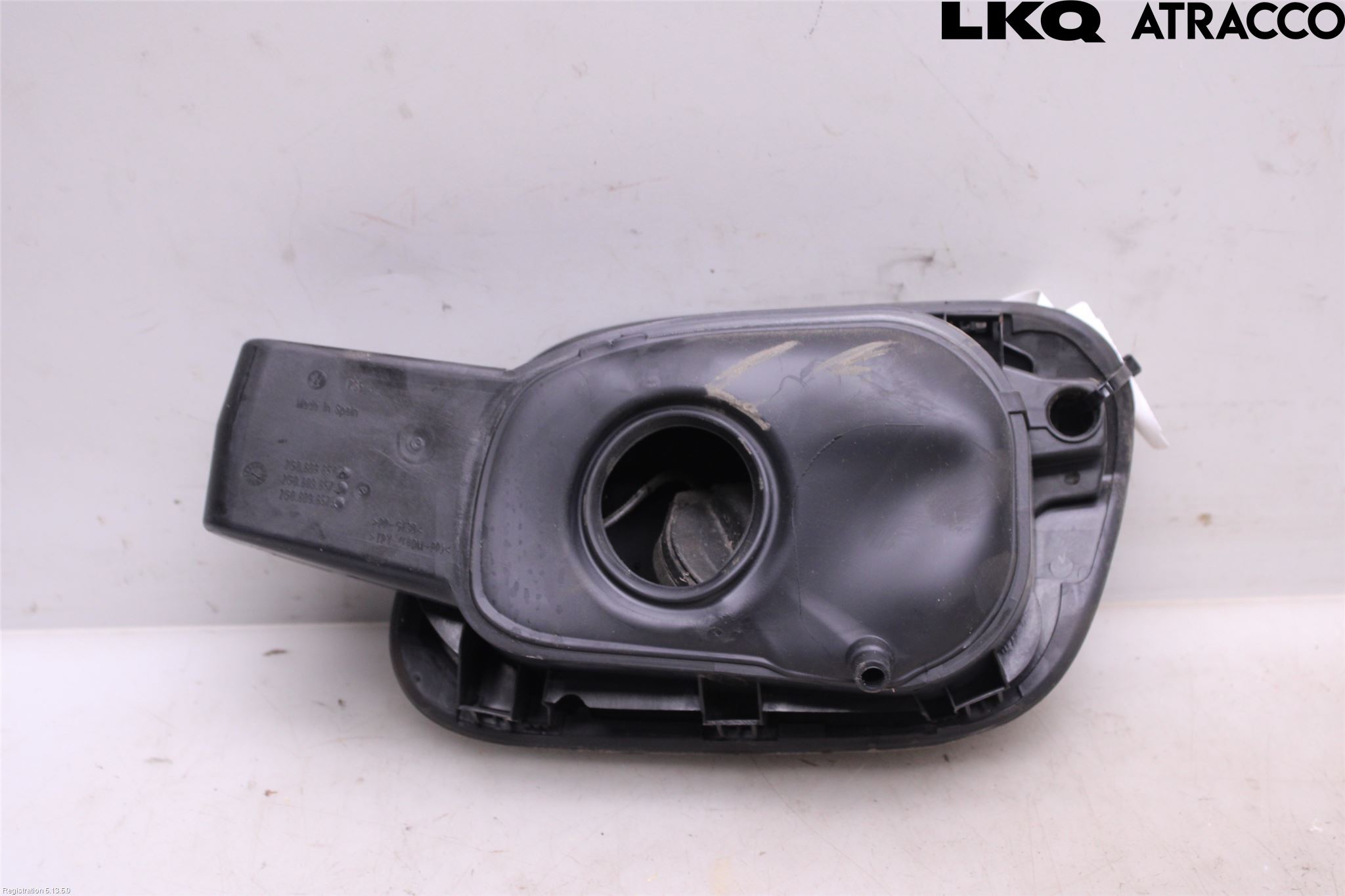 Volkswagen VW POLO VI 18->> Tanklucka