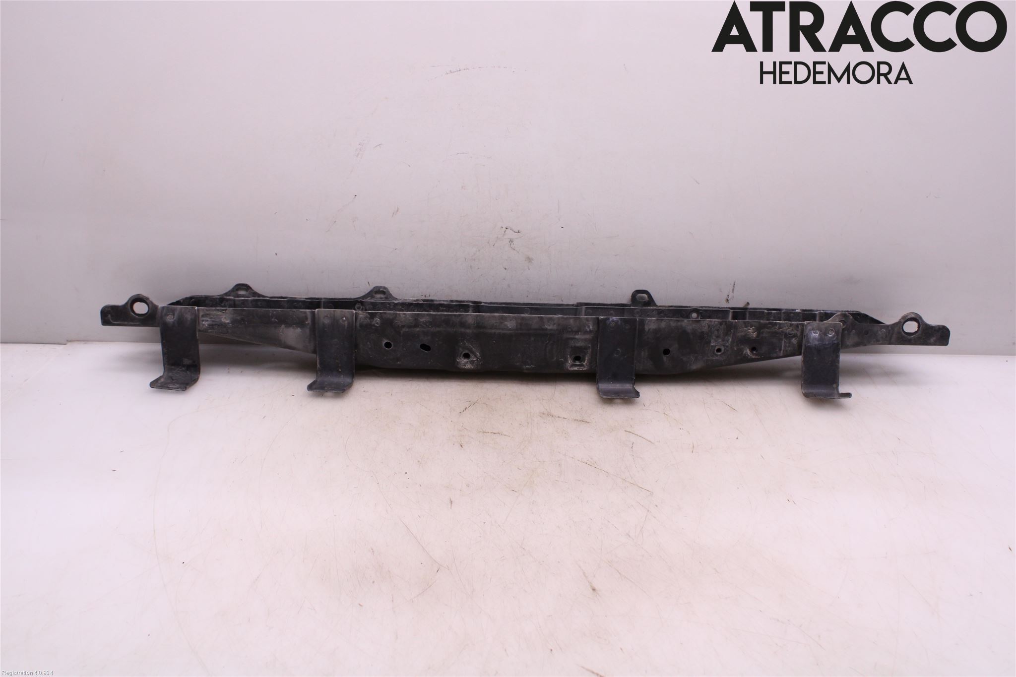 Nissan X-TRAIL 14-21 Kylarfäste-Ram-Balk