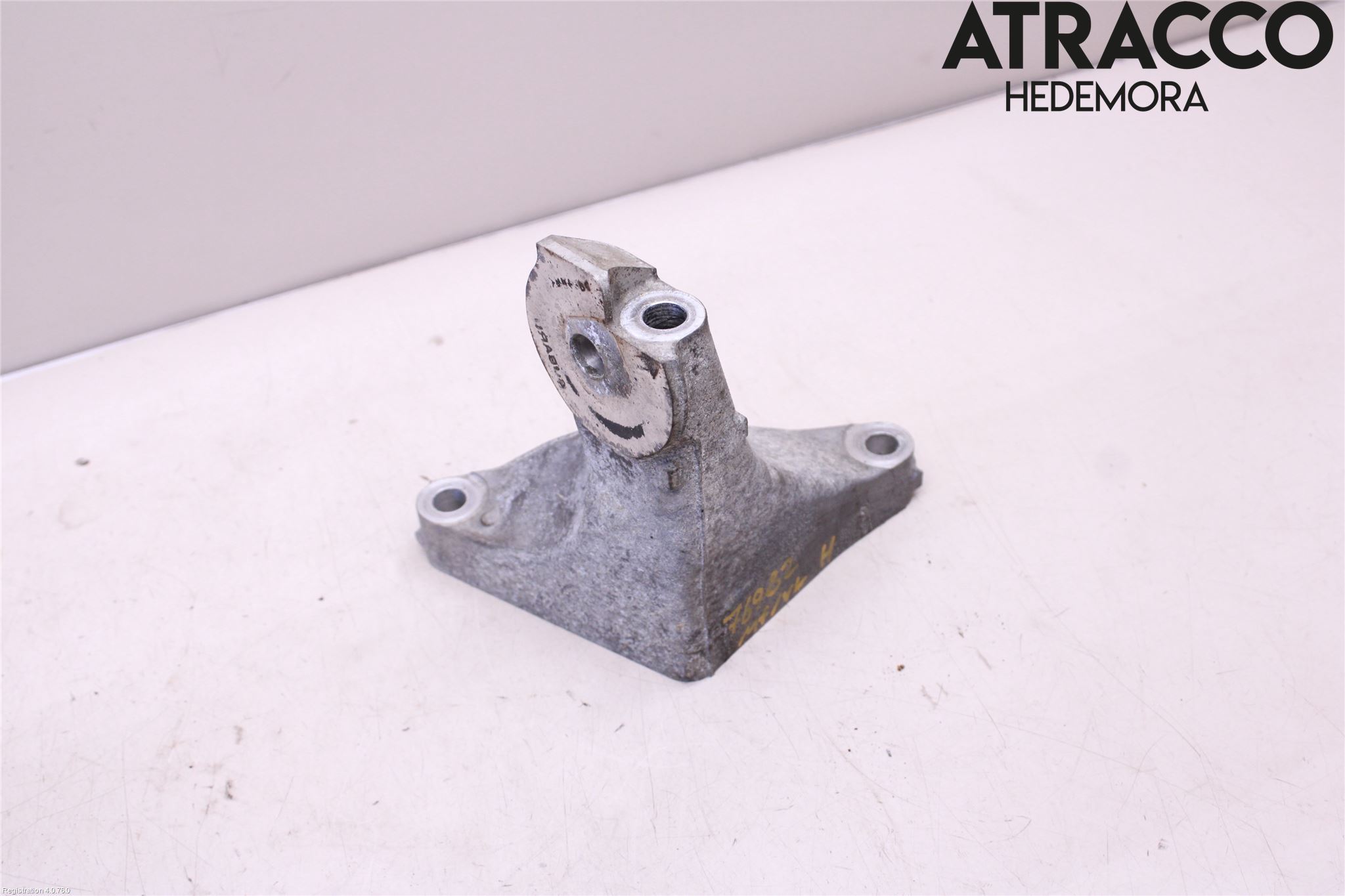 Subaru OUTBACK 15-20 Motorfäste