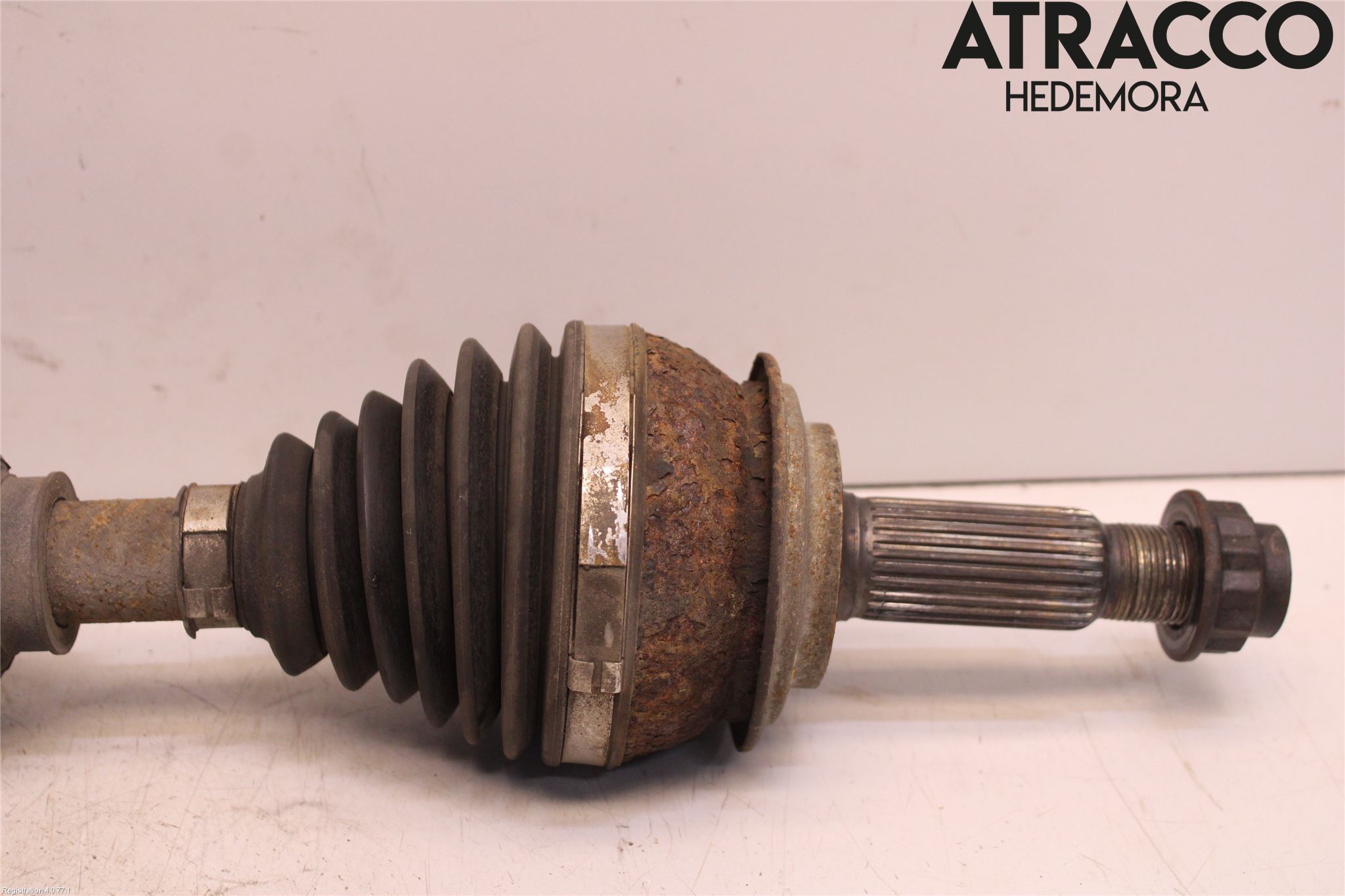 Toyota AURIS 10-12 Drivaxel Fram Vänster