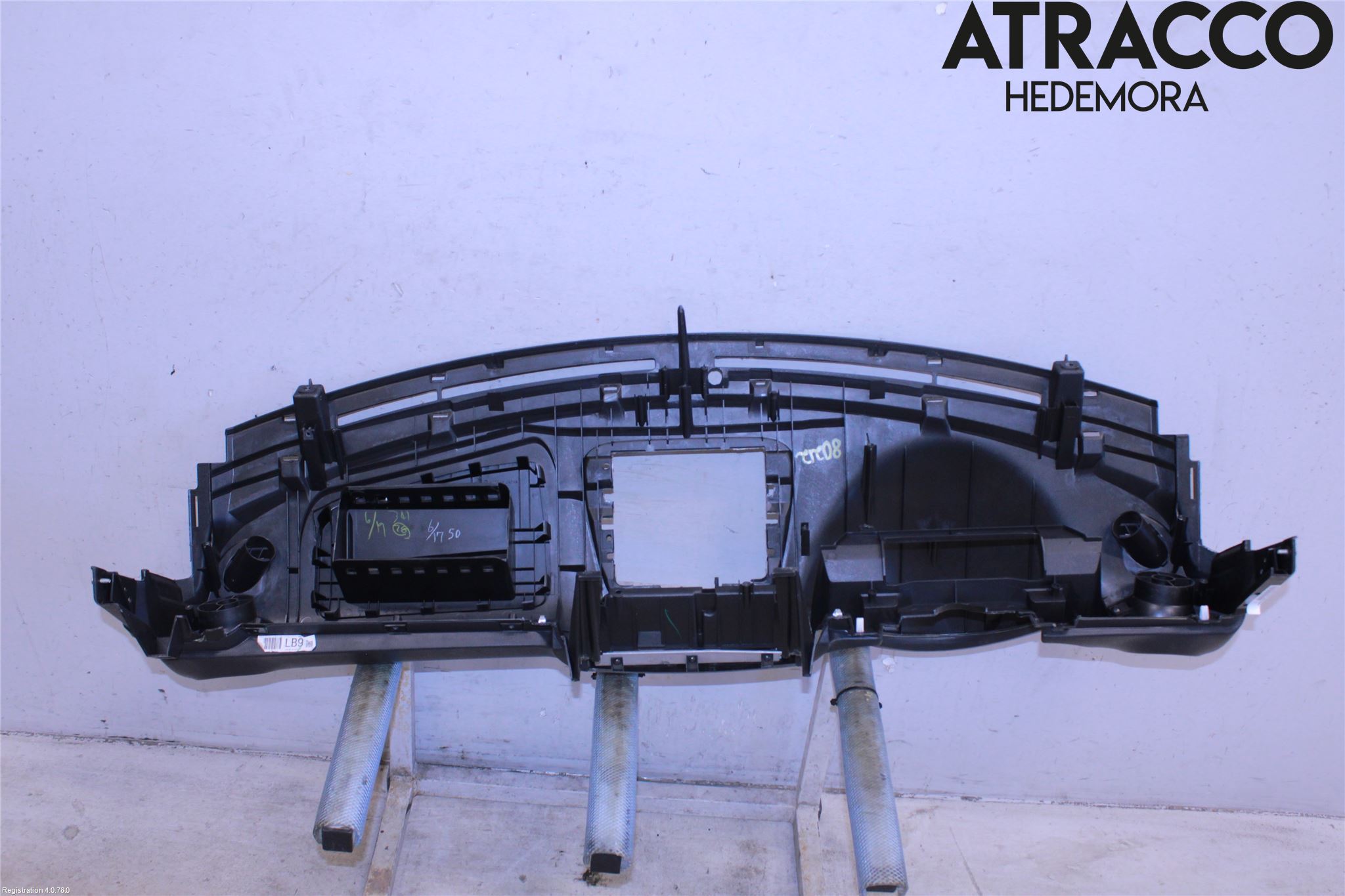 Subaru IMPREZA II  06-07 Instrumentbräda