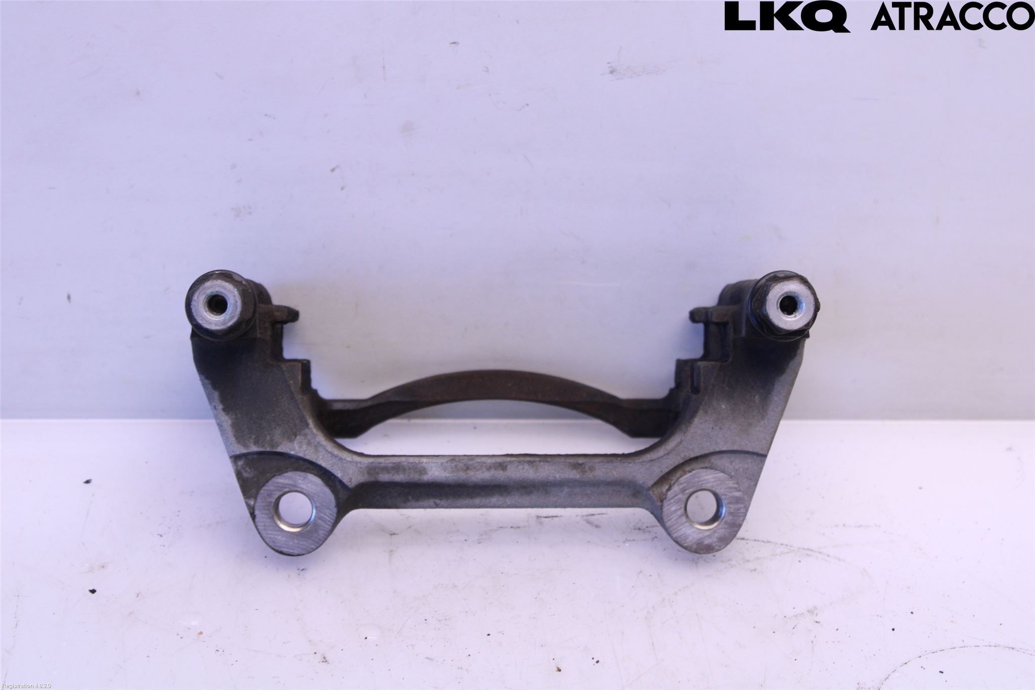 Skoda SUPERB 16-24 Bromsokshållare