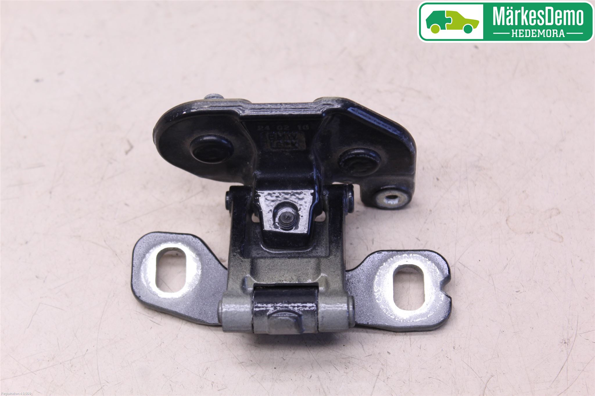 BMW X1 E84 10-15 Bakluckegångjärn Vä