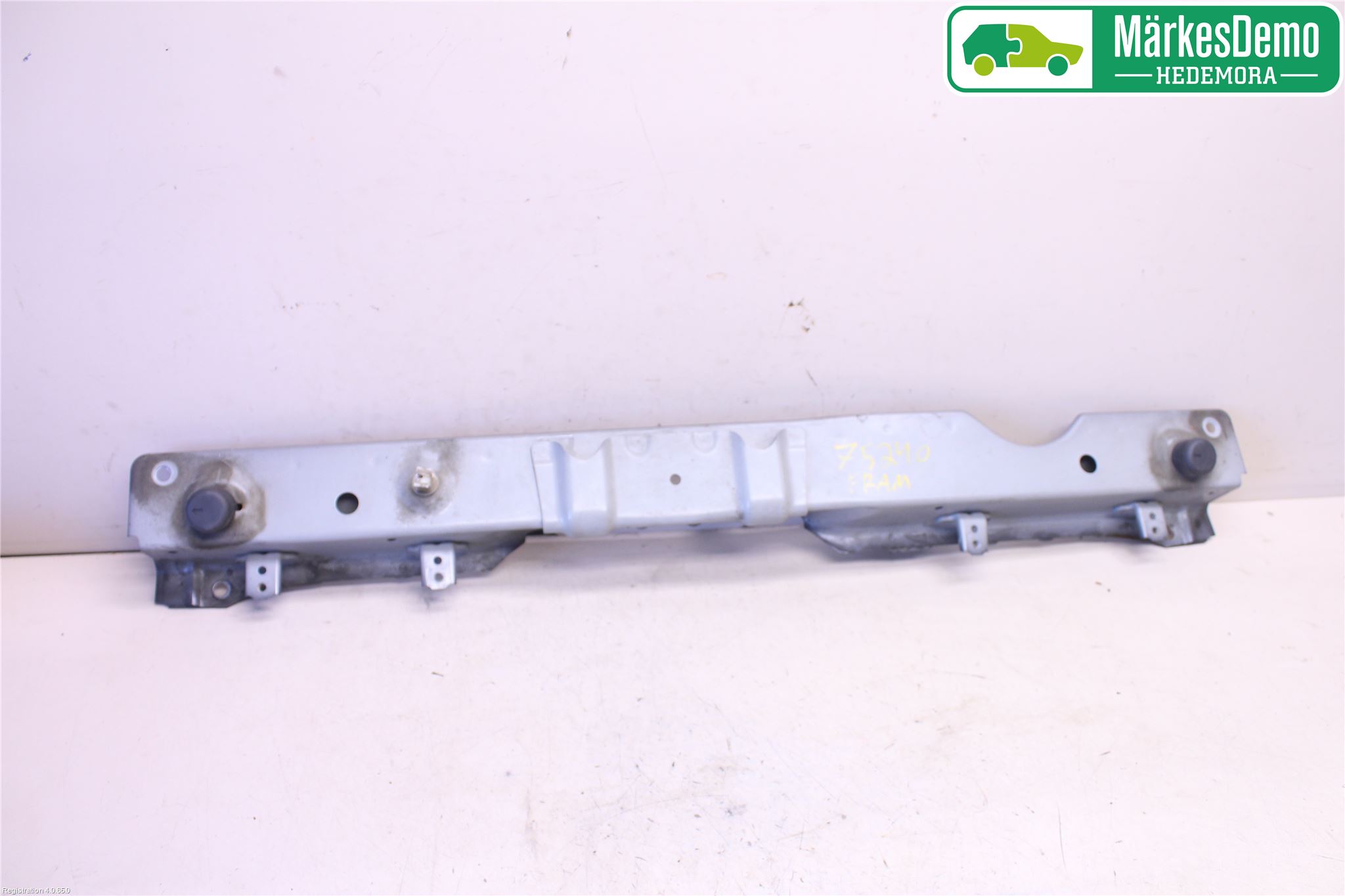 Mitsubishi SPACE STAR 13- Front Huvlåsplåt-Balk