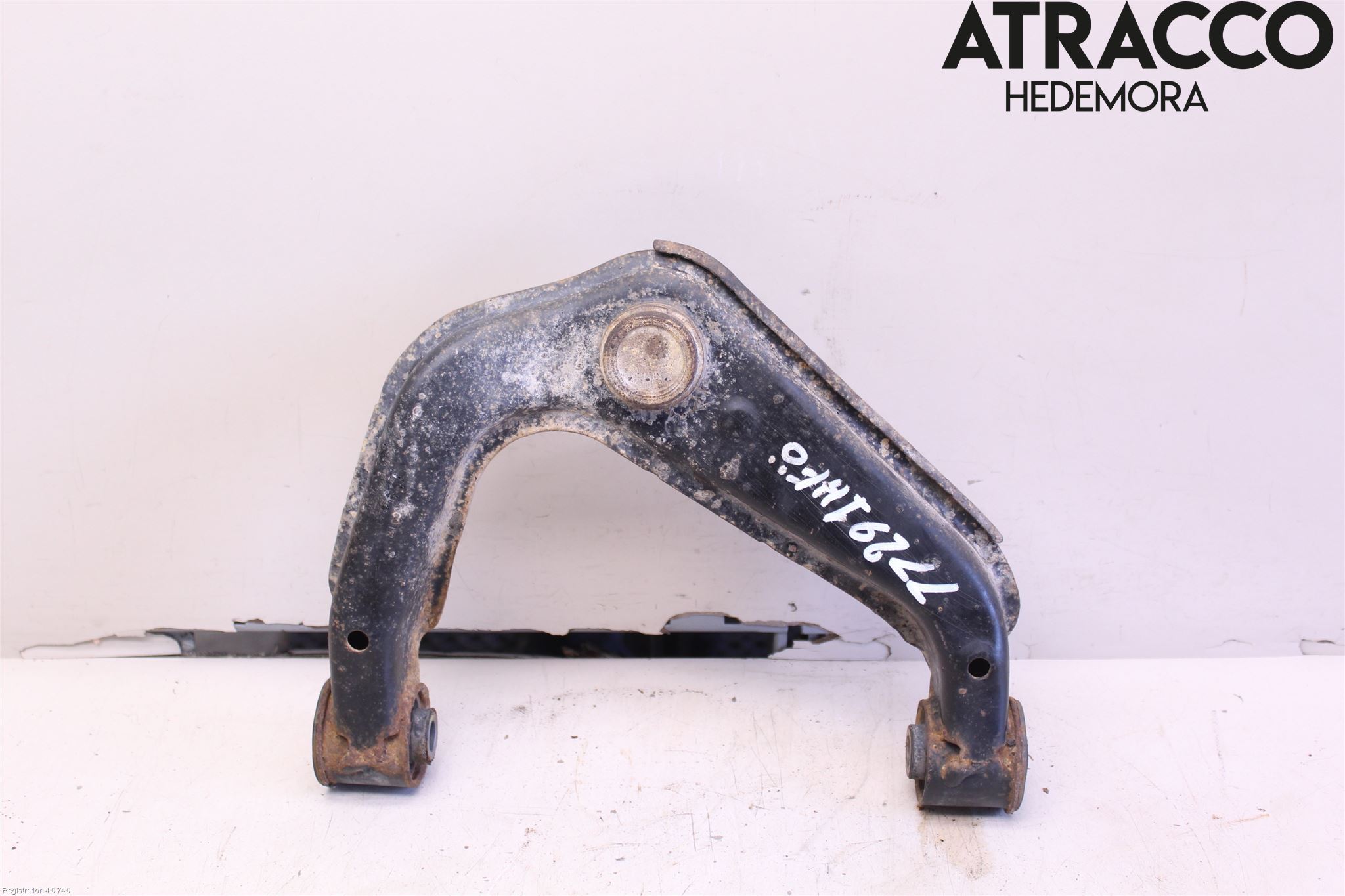Nissan NAVARA 05-16 Bärarm Fram Övre Hö