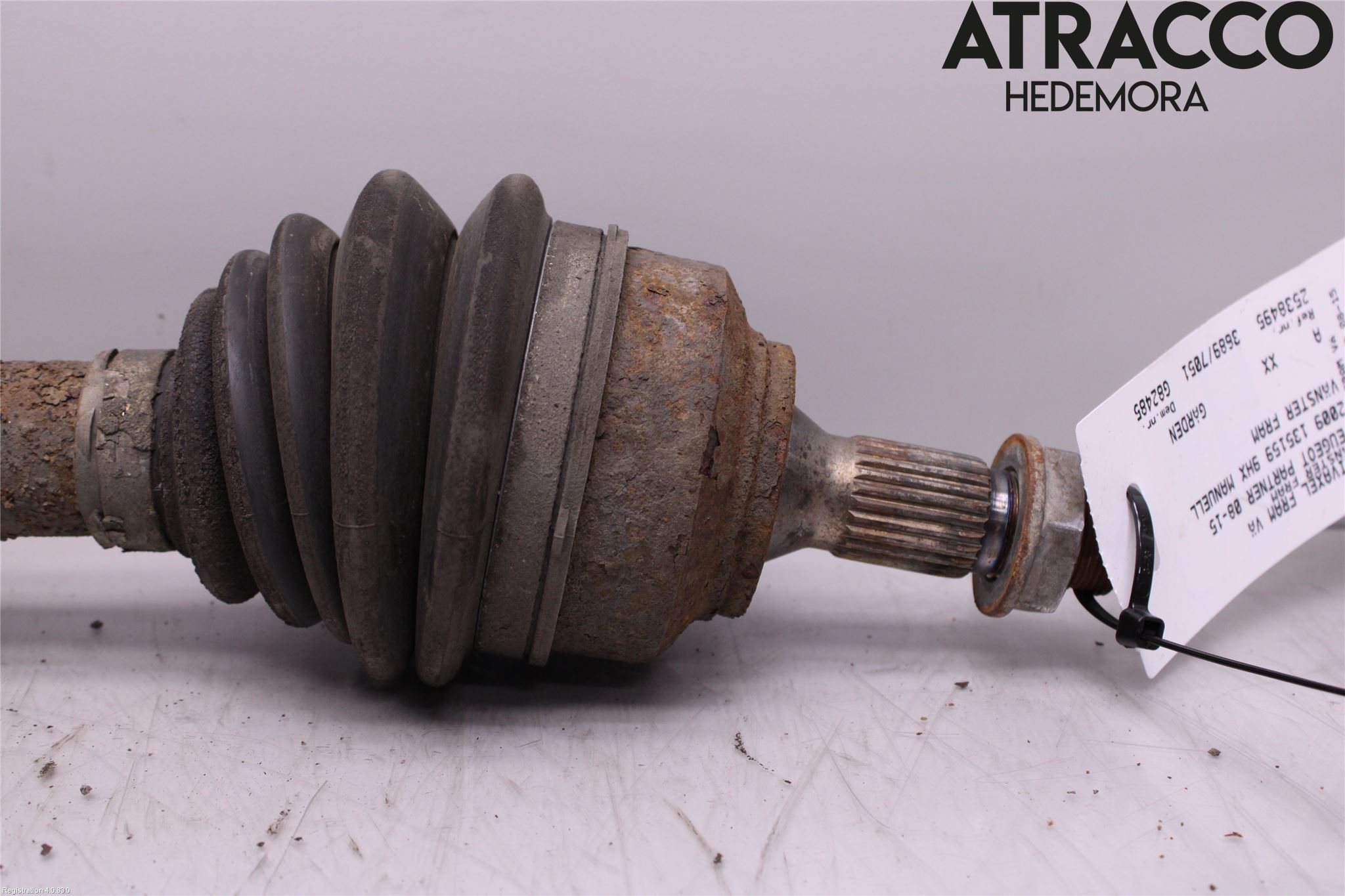 Peugeot PARTNER 08-15 Drivaxel Fram Vänster