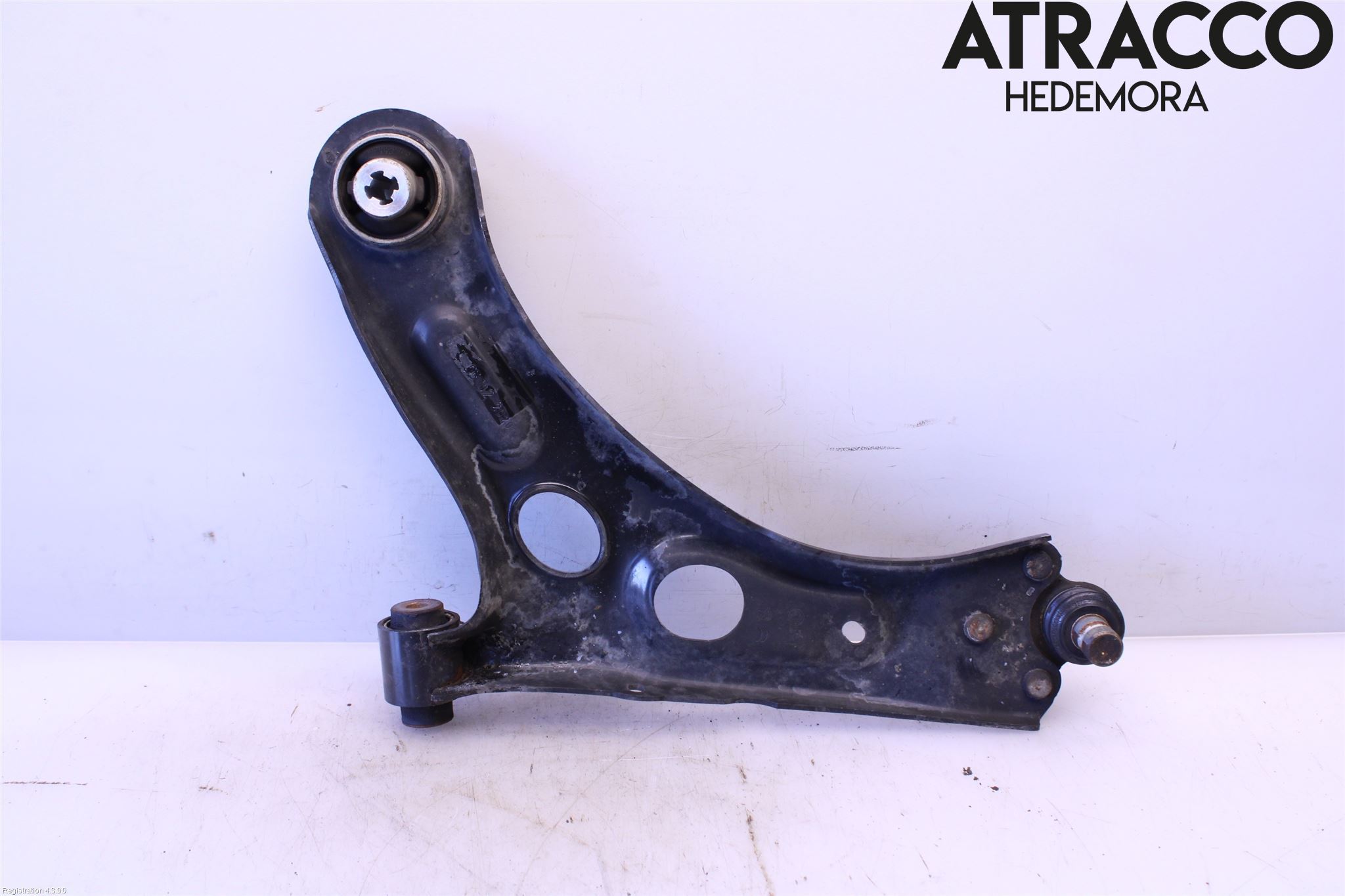 Opel CORSA F, CORSA-E 20- Bärarm Fram Undre Vä