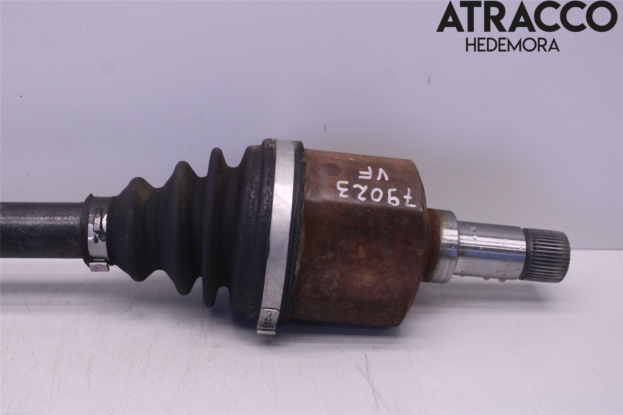 Husbil, husvagn HUSBIL CLASSIC Drivaxel Fram Vänster