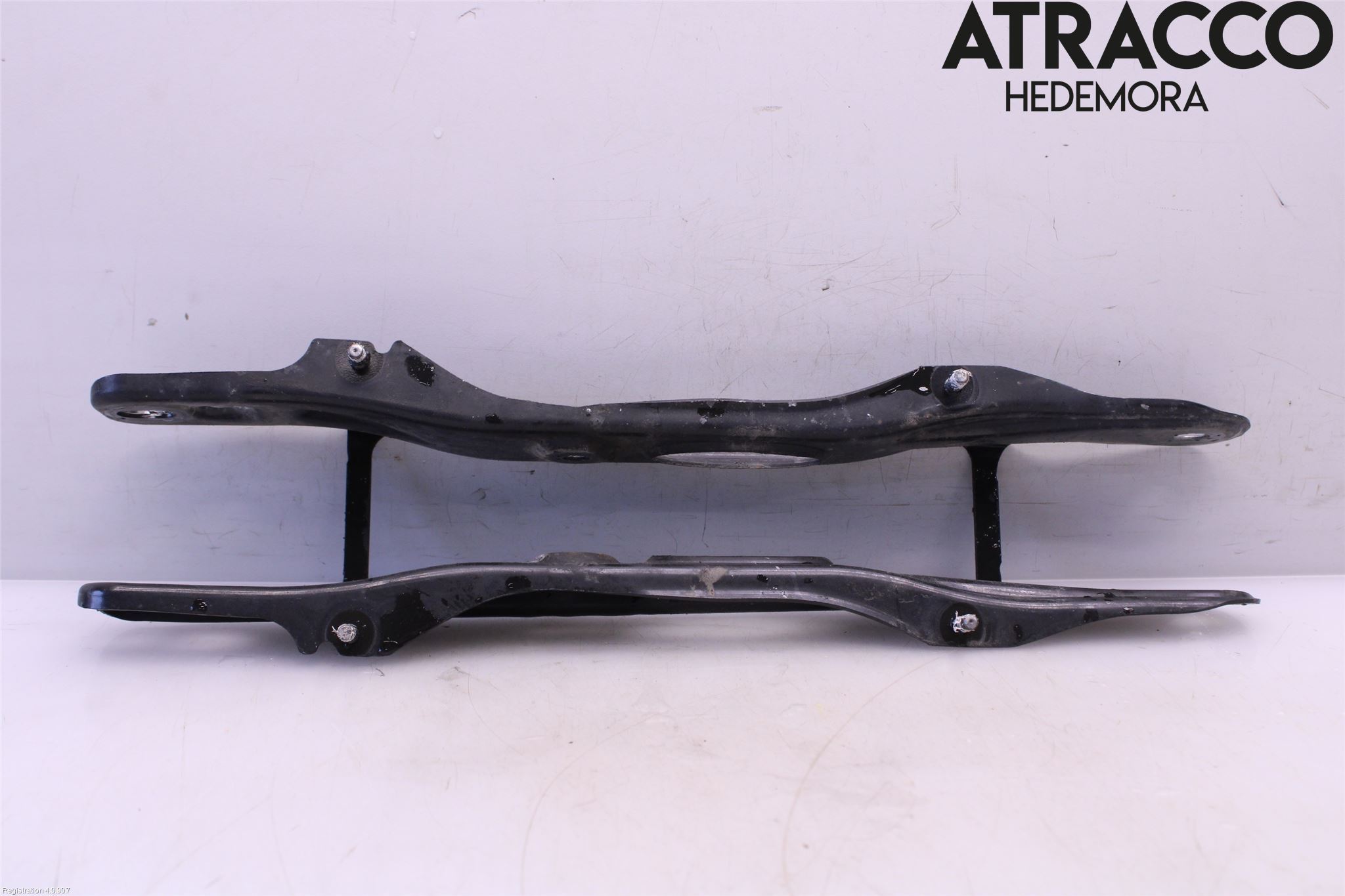 BMW 5 G30/G31/F90 17-23 Bärarm Bak Höger
