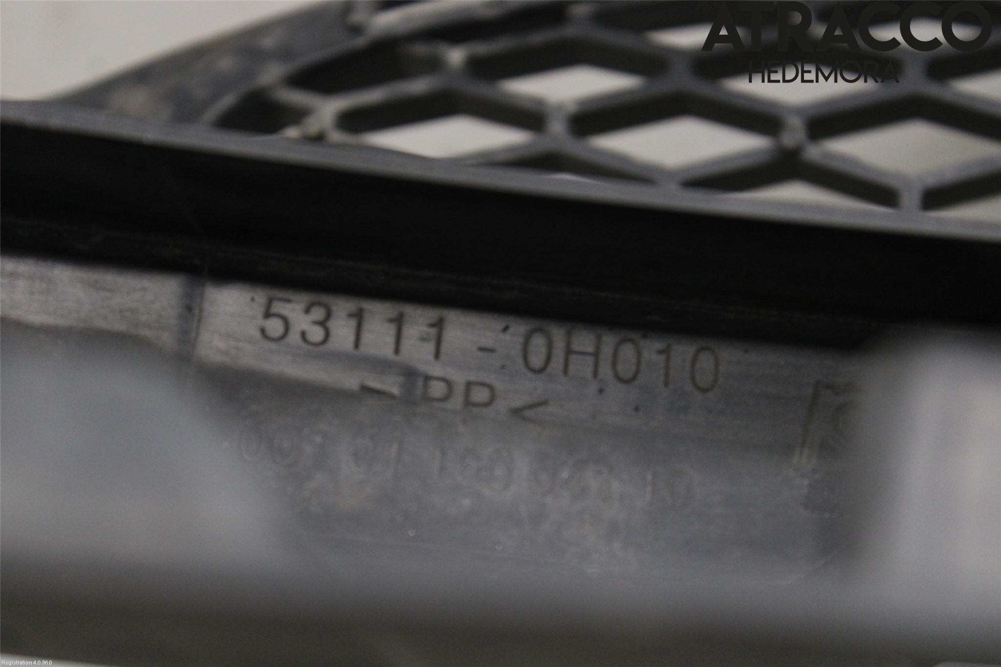 Toyota AYGO 06-14 Grill-Galler