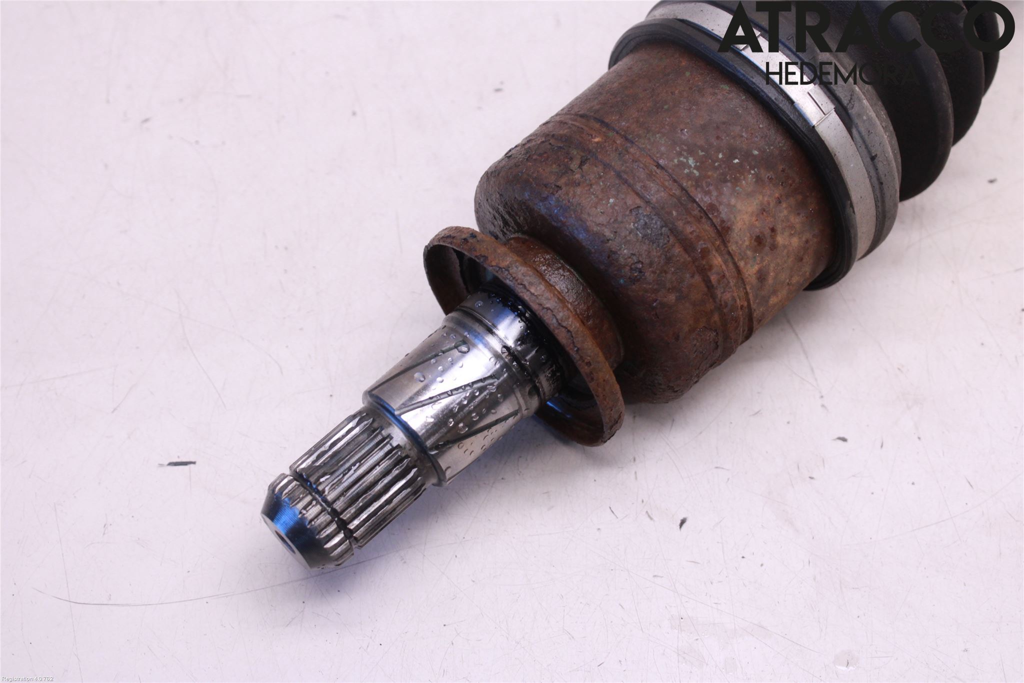 Subaru IMPREZA II  03-05 Drivaxel Bak Höger