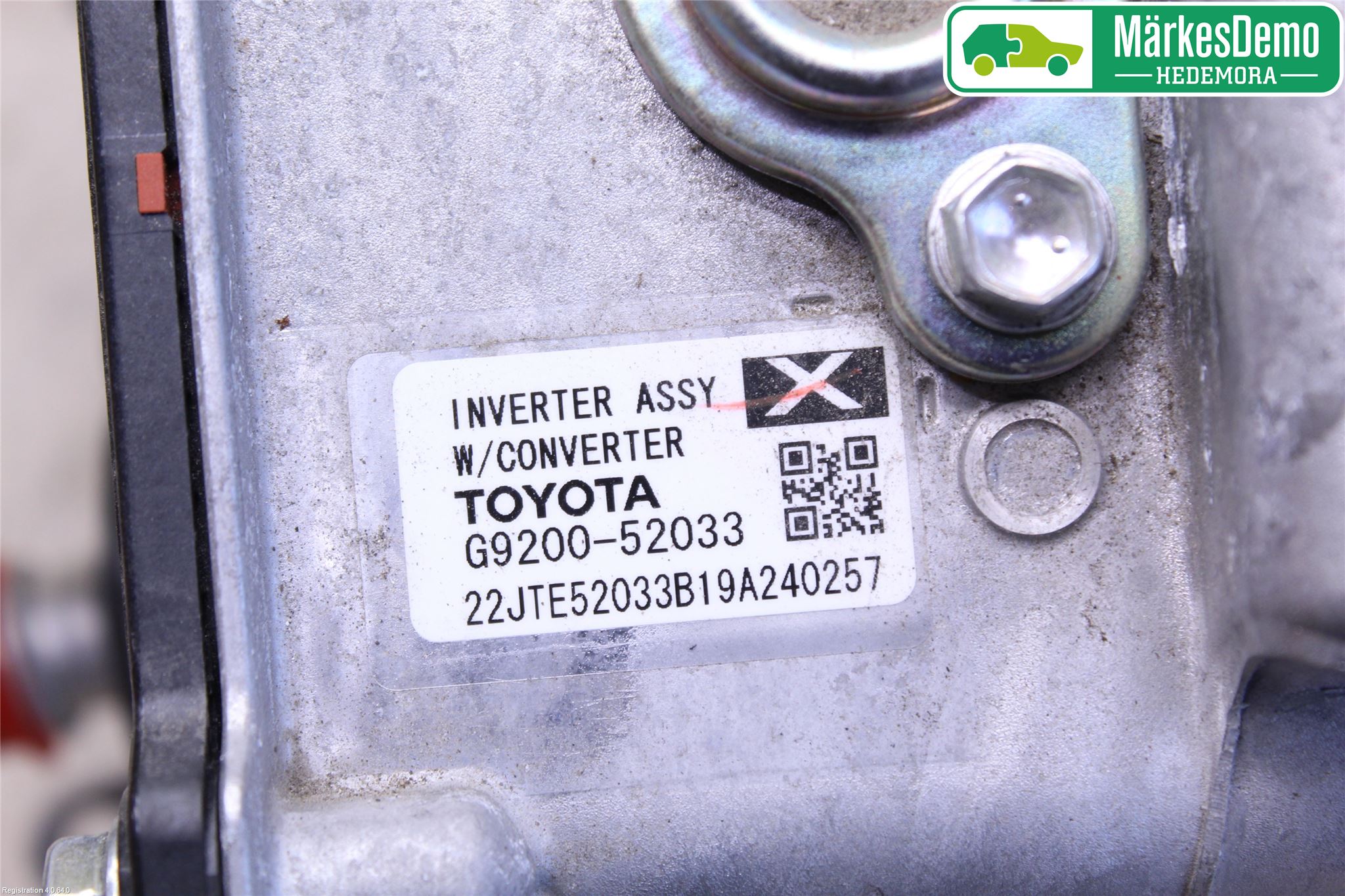 Toyota YARIS XP130 15-20 Hybridconverter