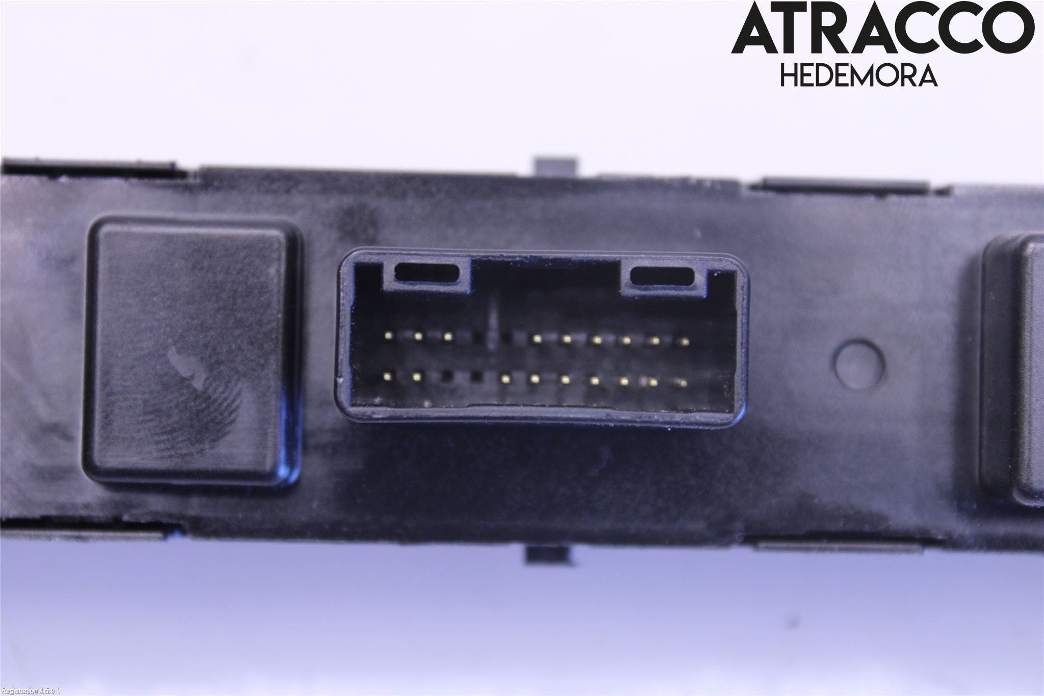 Mitsubishi OUTLANDER 13-21 Strömställare Multifunktion