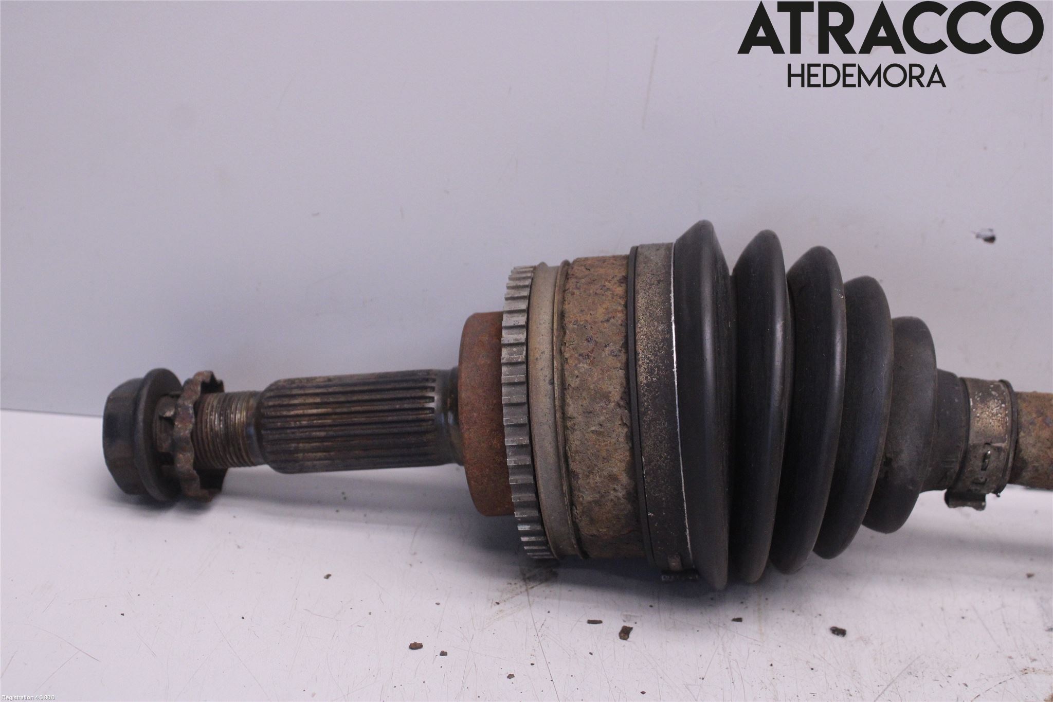 Toyota AVENSIS 98-02 Drivaxel Fram Höger