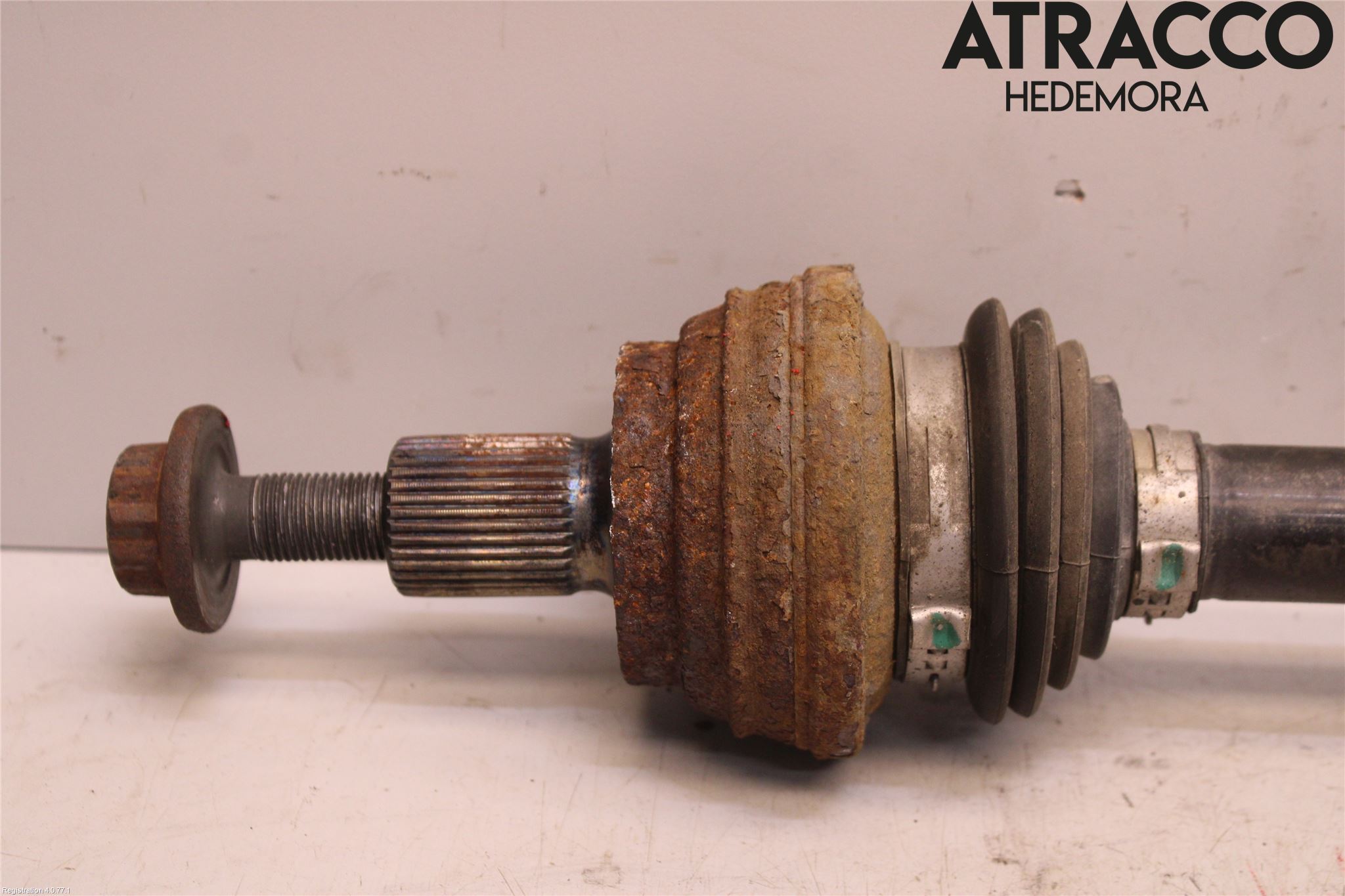 Audi Q3 8U 12-18 Drivaxel Bak Höger