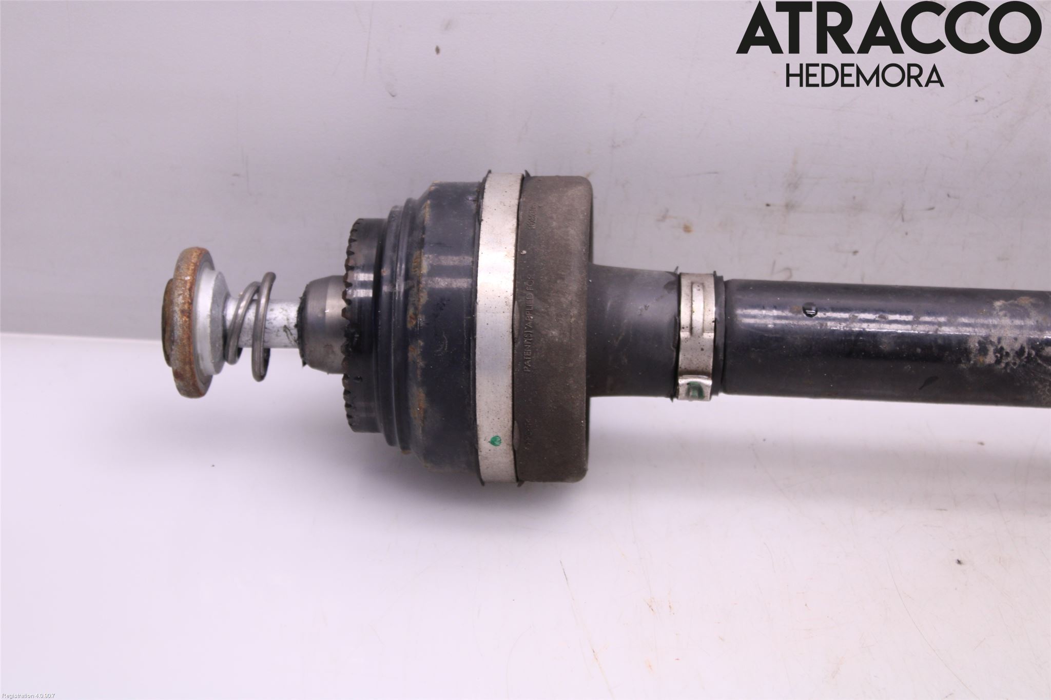 BMW 5 G30/G31/F90 17-23 Drivaxel Bak Höger