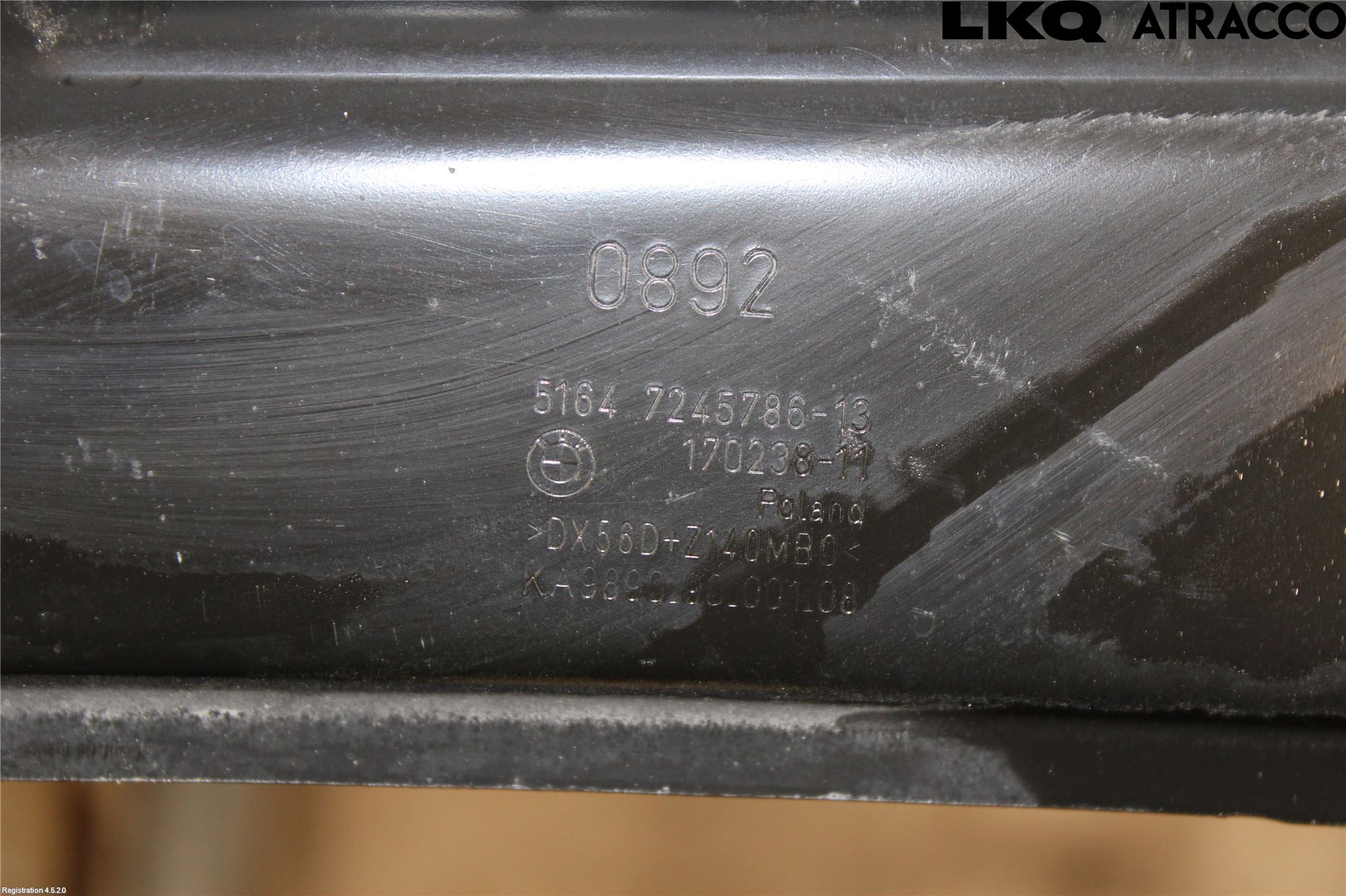 BMW 3 F30/F31/F80 12-19 Front Huvlåsplåt-Balk