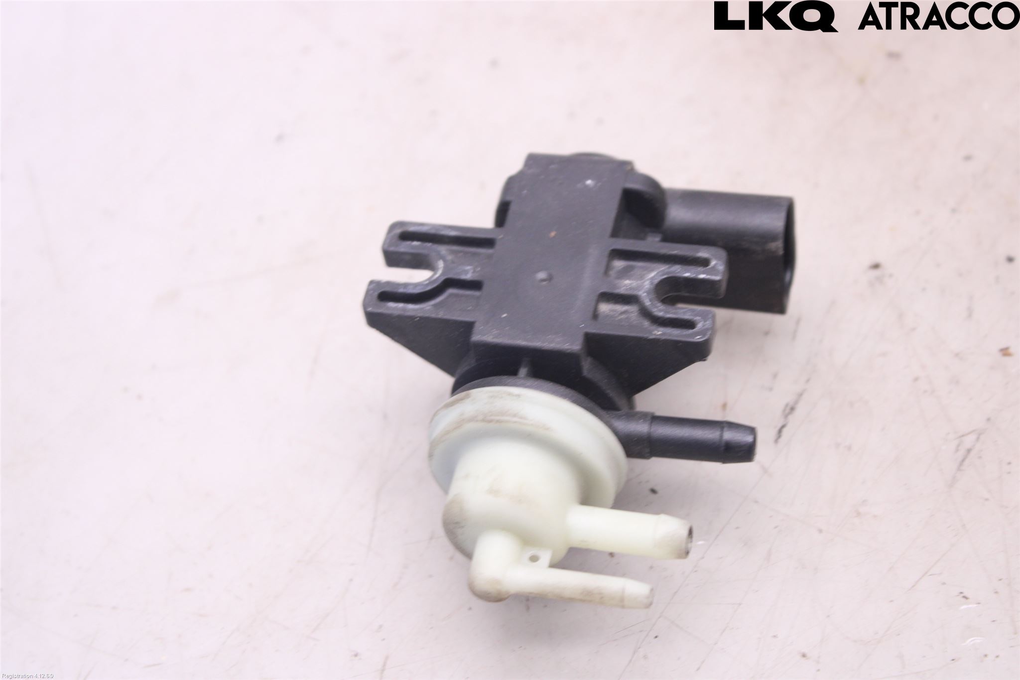 Volkswagen VW PASSAT 11-14 Vakuumventil