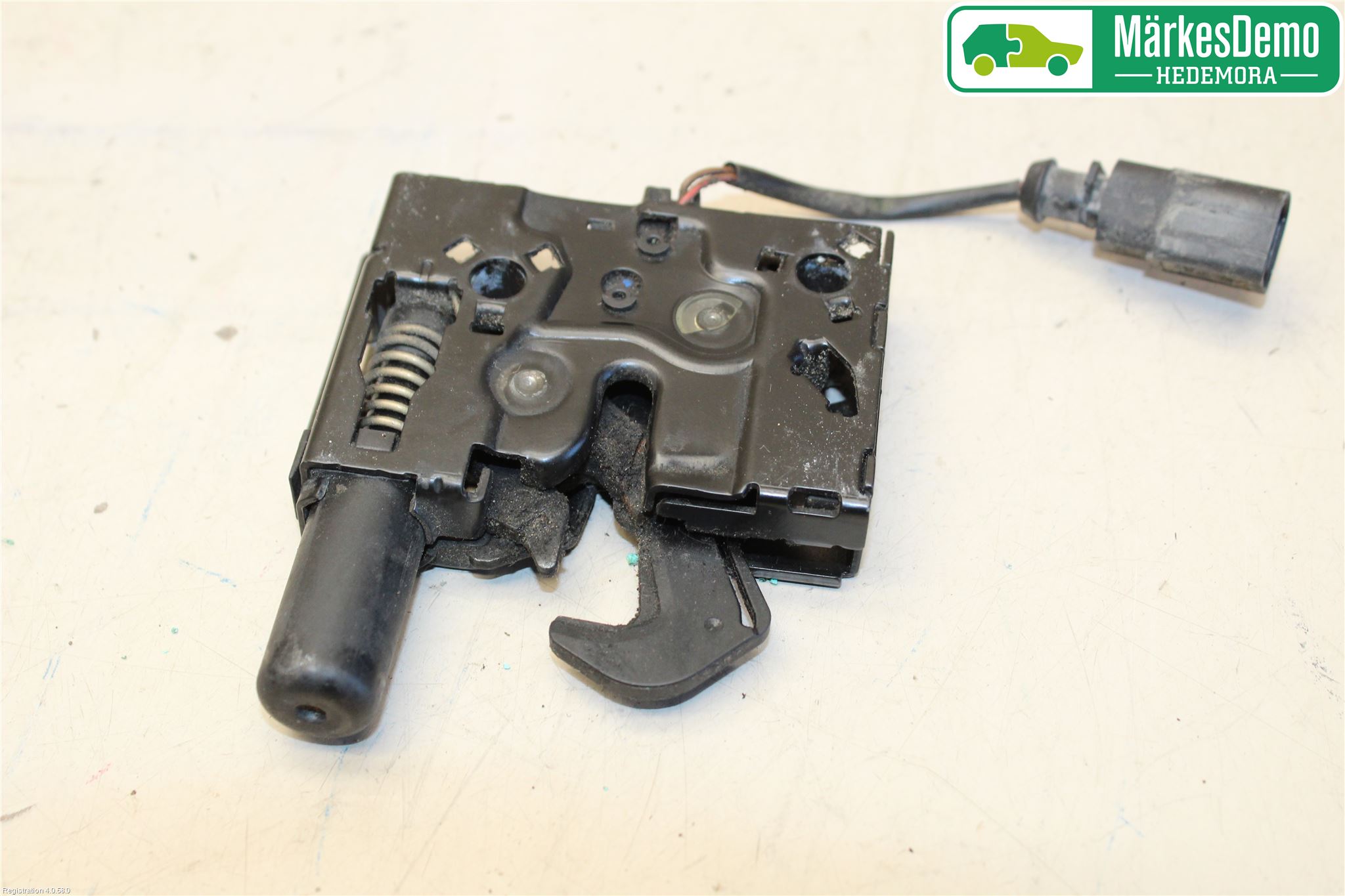 Skoda SUPERB 16-24 Huvlås