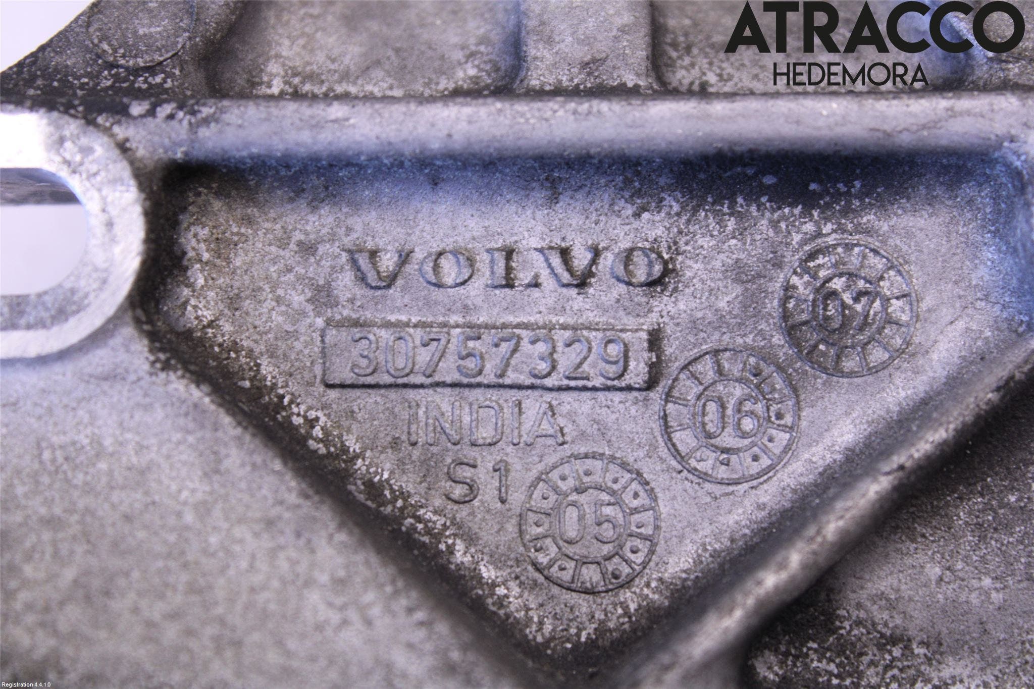 Volvo S80 07-13 Styrservopumpsfäste