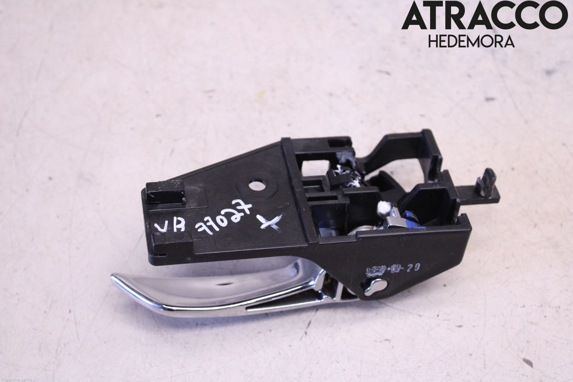 Suzuki VITARA 15- Dörrhandtag Inre Vä