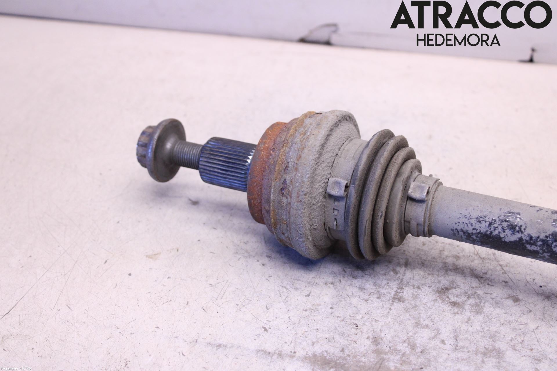 Volkswagen VW TIGUAN 07-16 Drivaxel Bak Höger