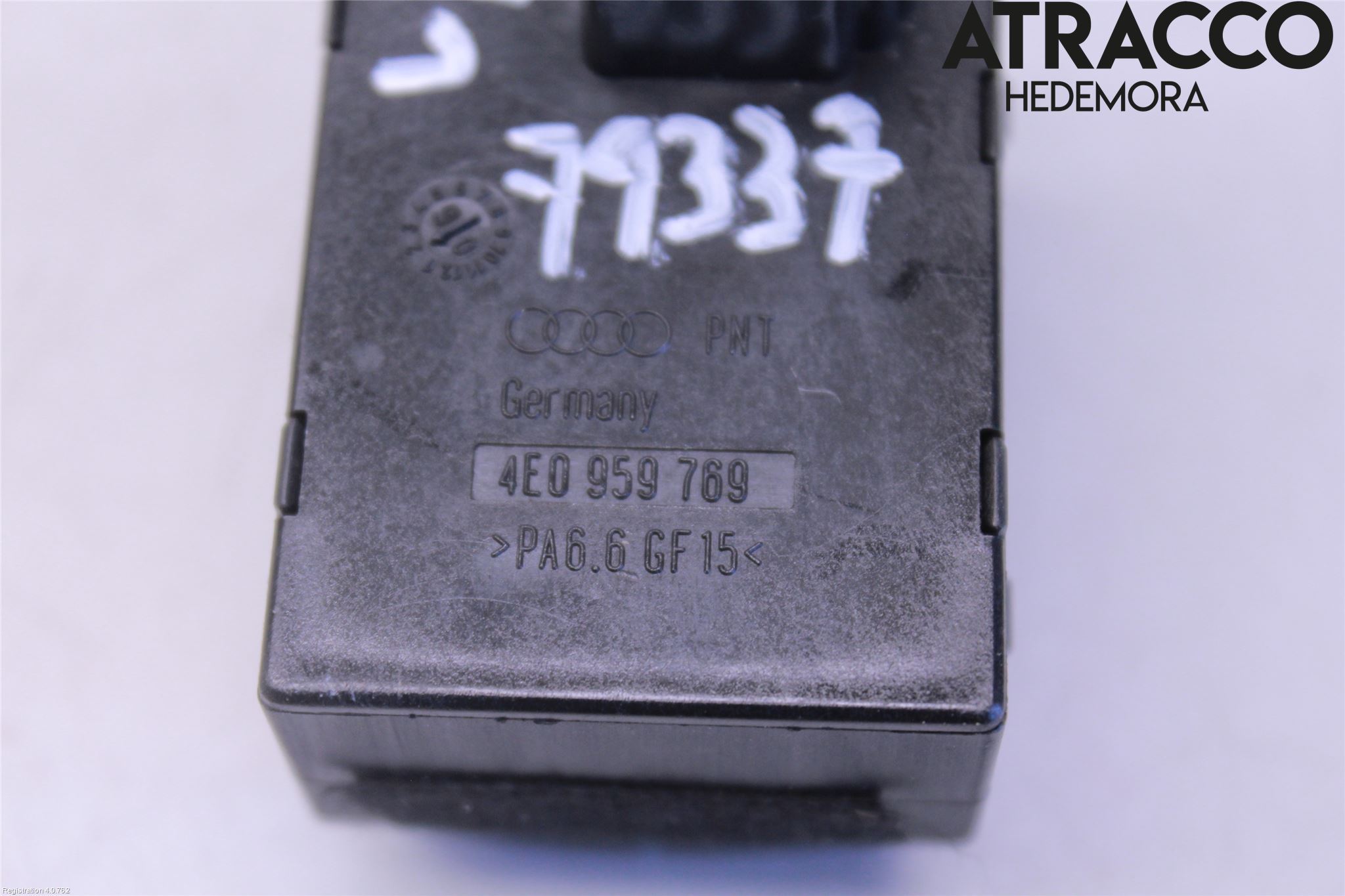 Audi A8/S8 4E  02-09 Strömställare Stolminne