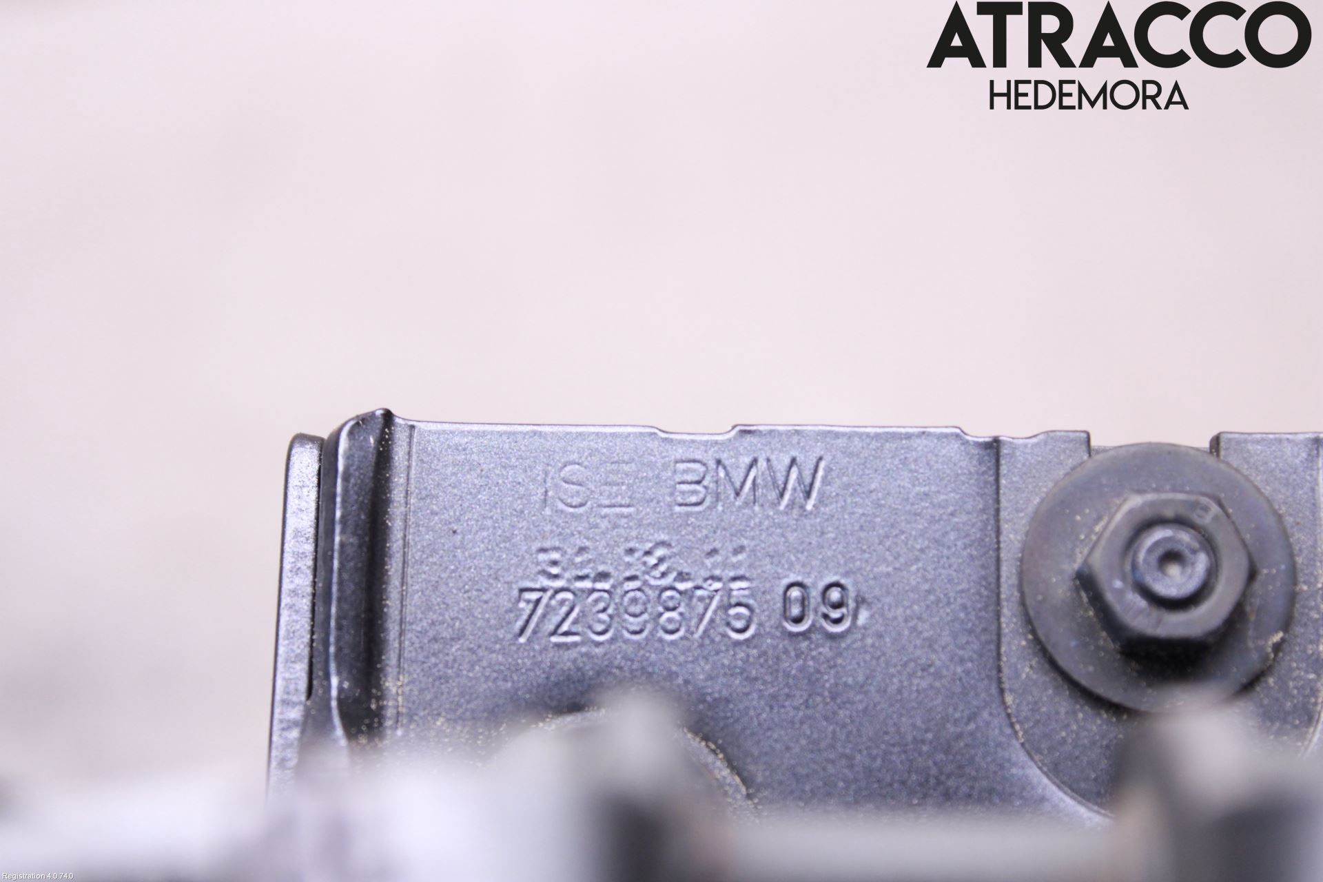 BMW 1 F20/F21 11-19 Bakluckegångjärn Vä