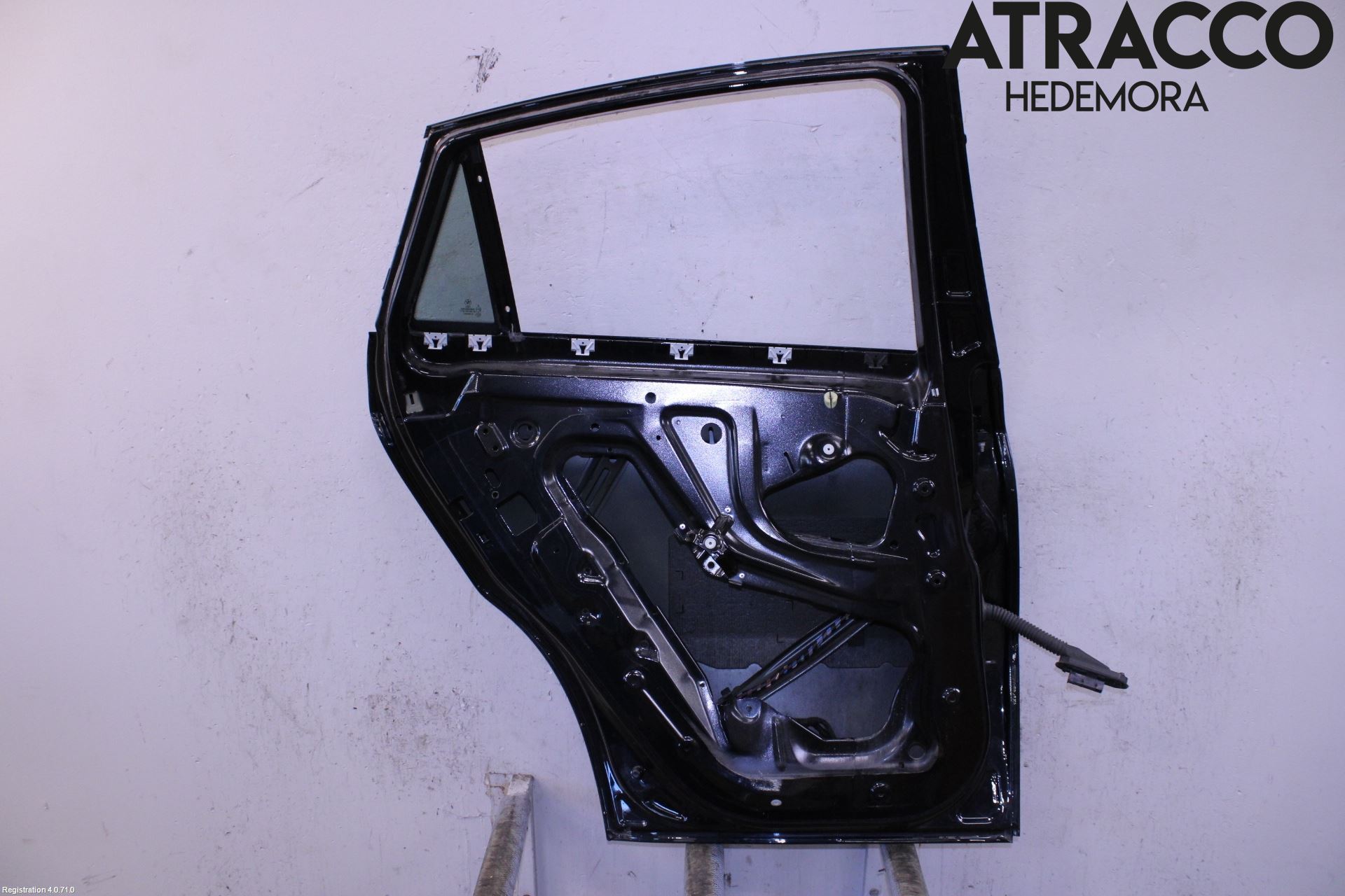 BMW X6 E71/E72   08-14 Dörr Bak Vänster