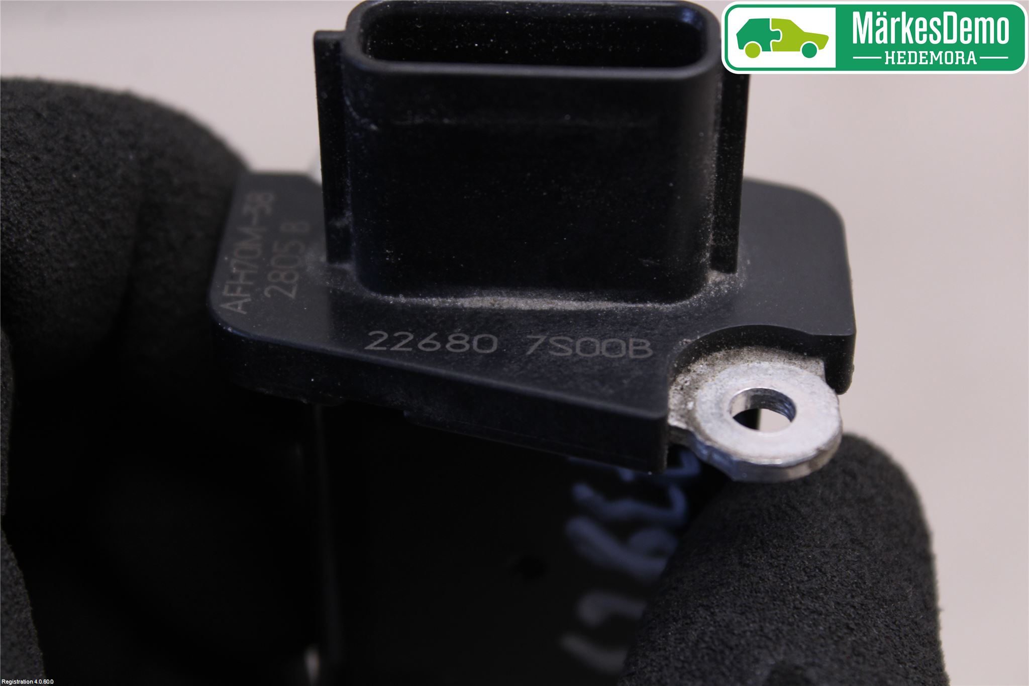 Nissan JUKE 10-14 Injluftmassamätare