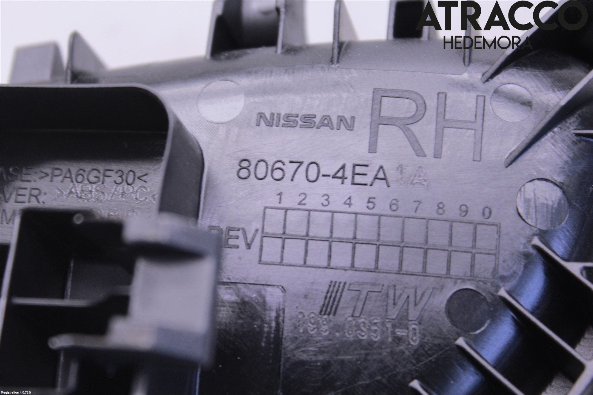 Nissan QASHQAI 17-21 Dörrhandtag Inre Hö