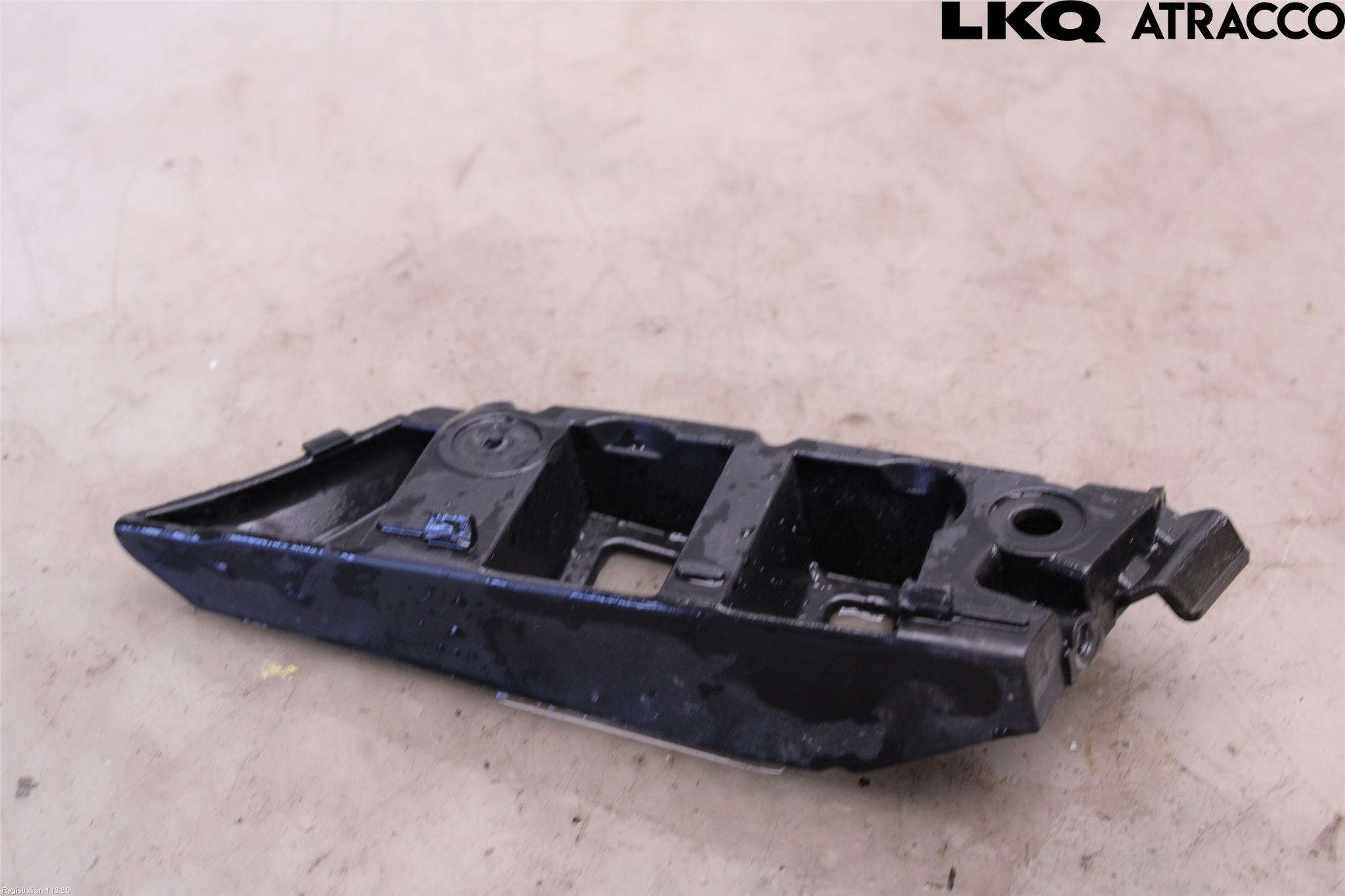 Volkswagen VW TIGUAN 07-16 Stötfångarfäste Fram Hö