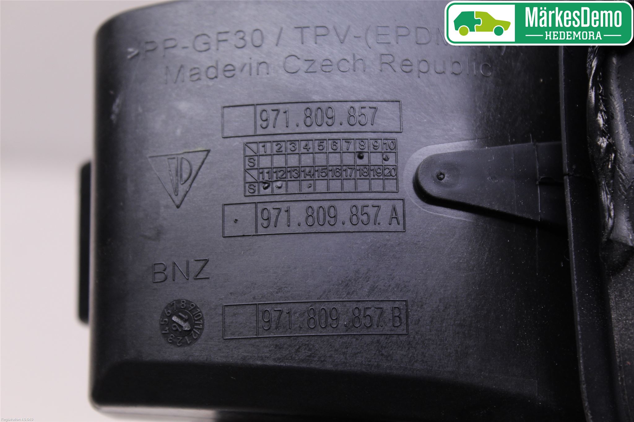 Porsche PANAMERA 09- Tanklucka