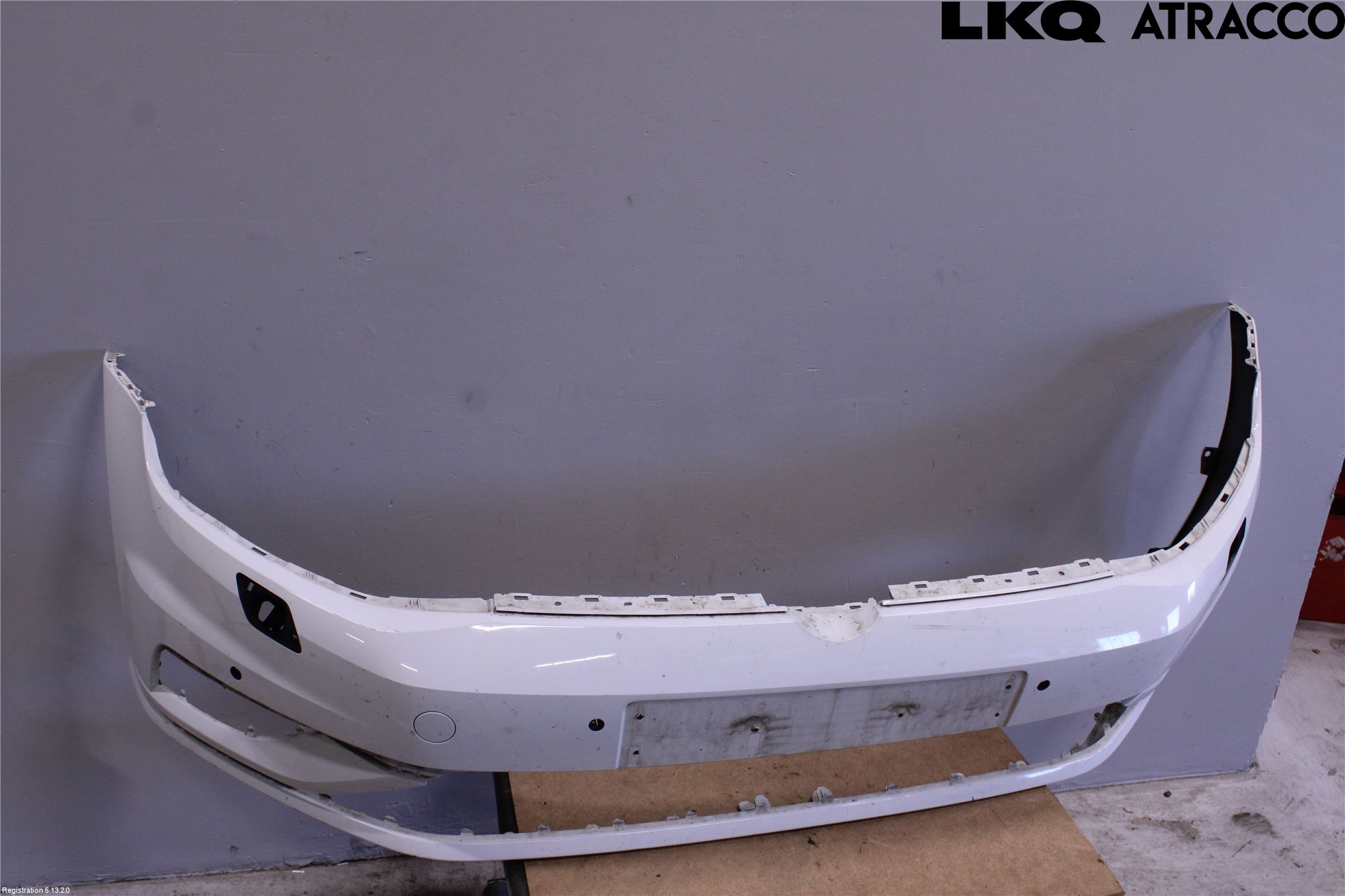 Volkswagen VW GOLF / E-GOLF VII 13-20 Stötfångarbeklädnad Fram