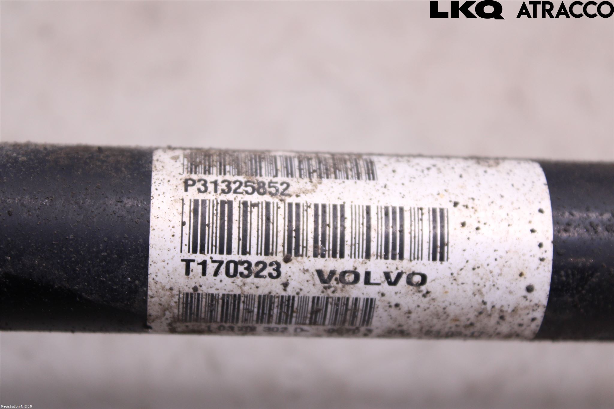Volvo V90 CROSS COUNTRY 17->> Drivaxel Fram Vänster