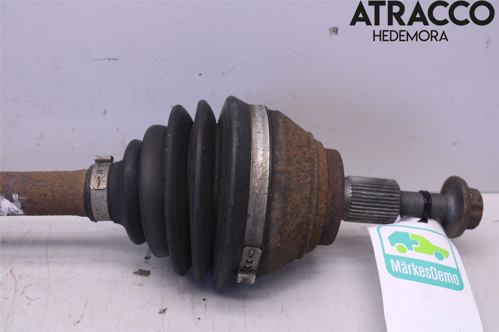 Skoda SUPERB 16-24 Drivaxel Fram Vänster