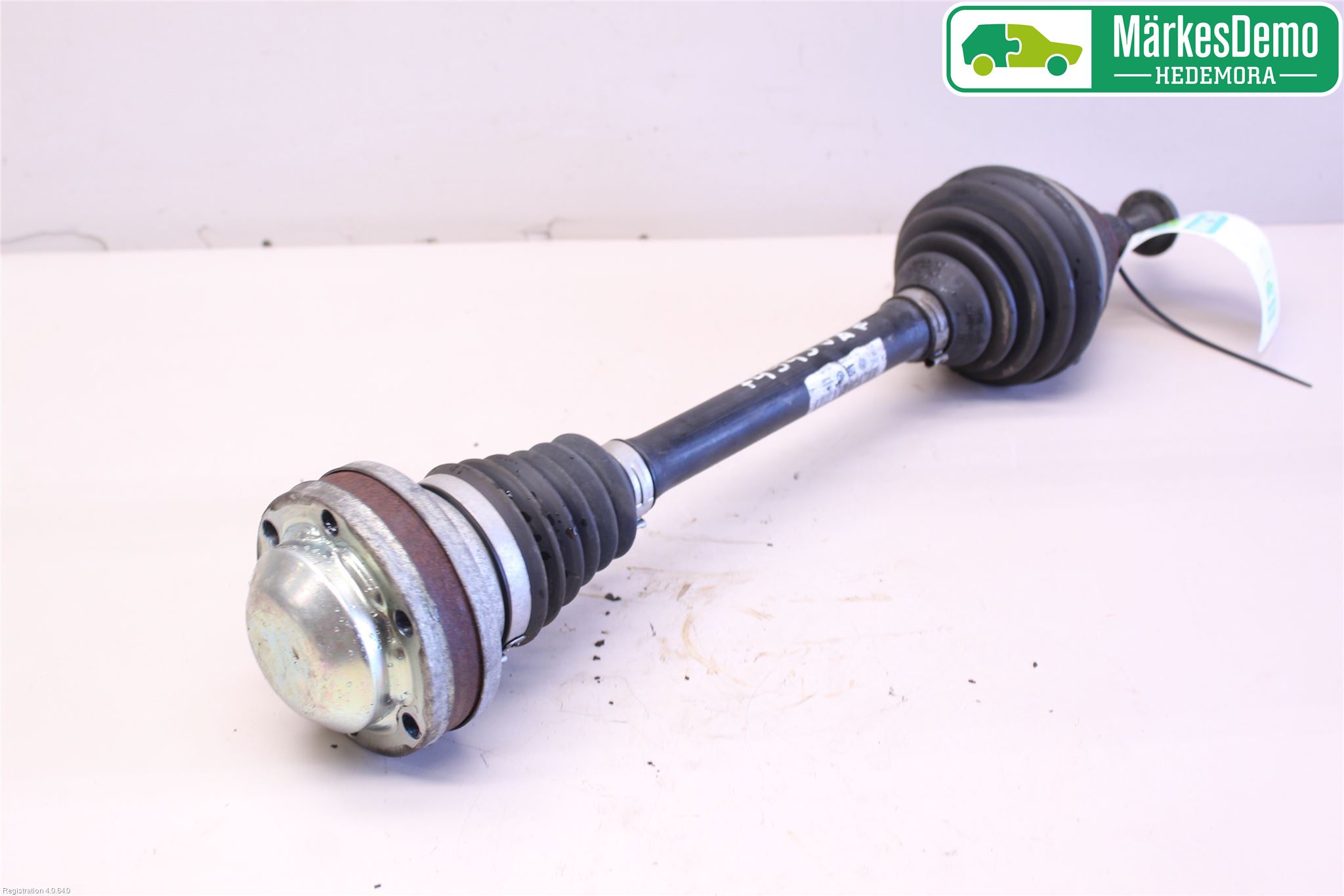 Volkswagen VW GOLF PLUS/CROSS GOLF 04-14 Drivaxel Fram Vänster