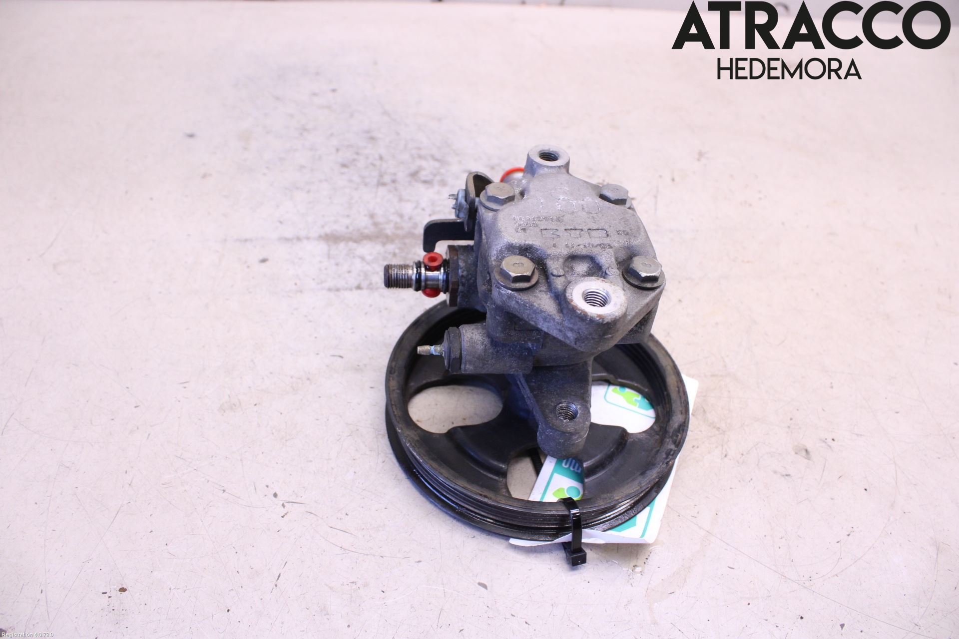 Mitsubishi CARISMA 00-04 Styrservopump