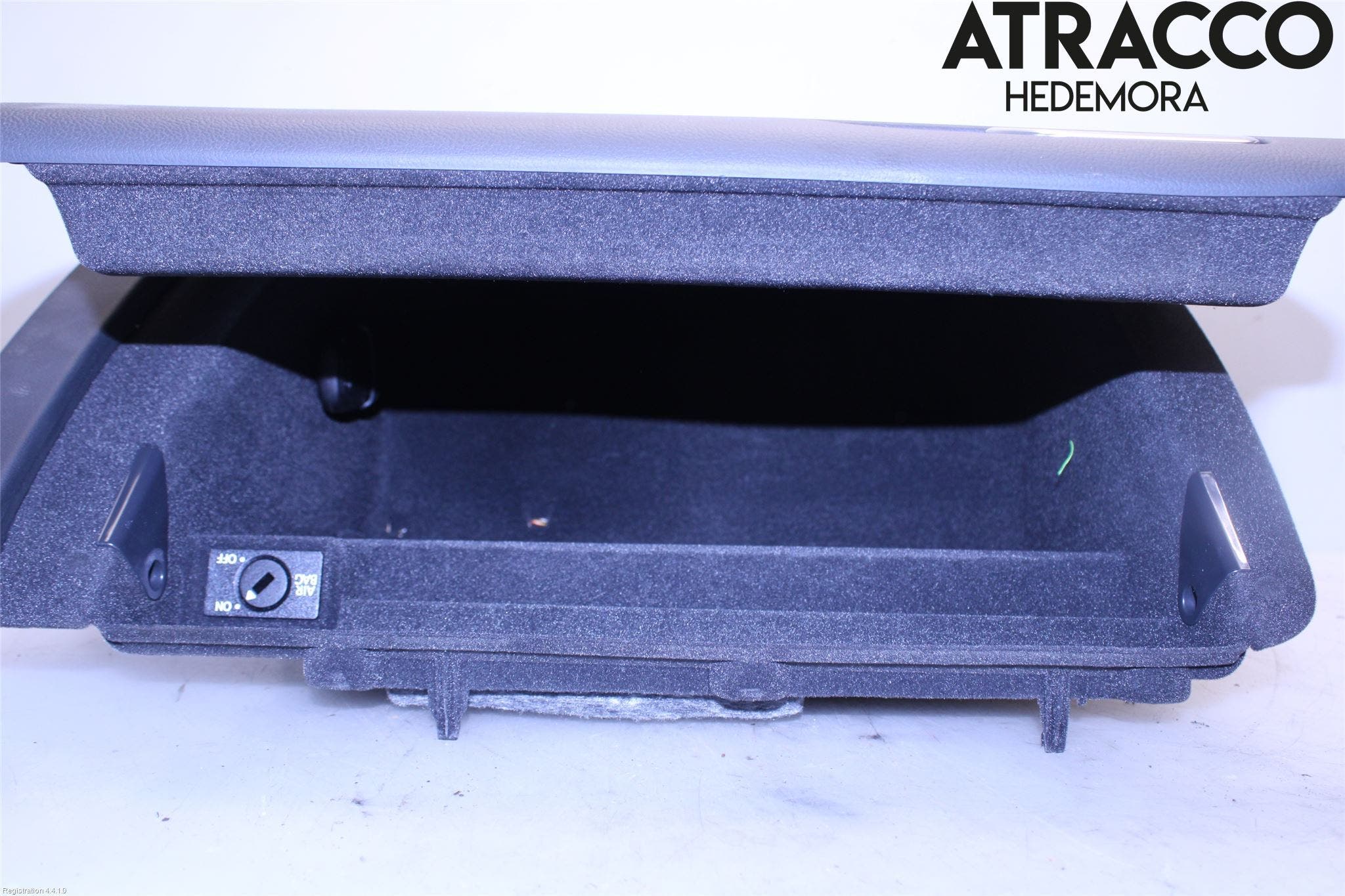 Audi A4/S4 08-11 Handskfack