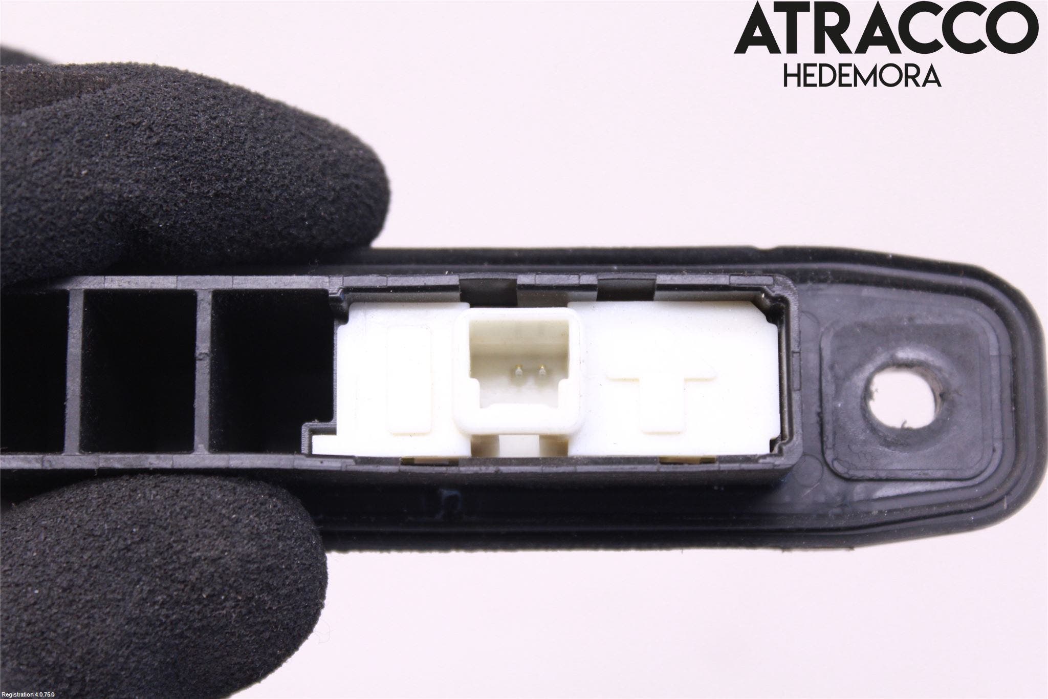 Toyota AVENSIS 09-15 Bakluckehandtag