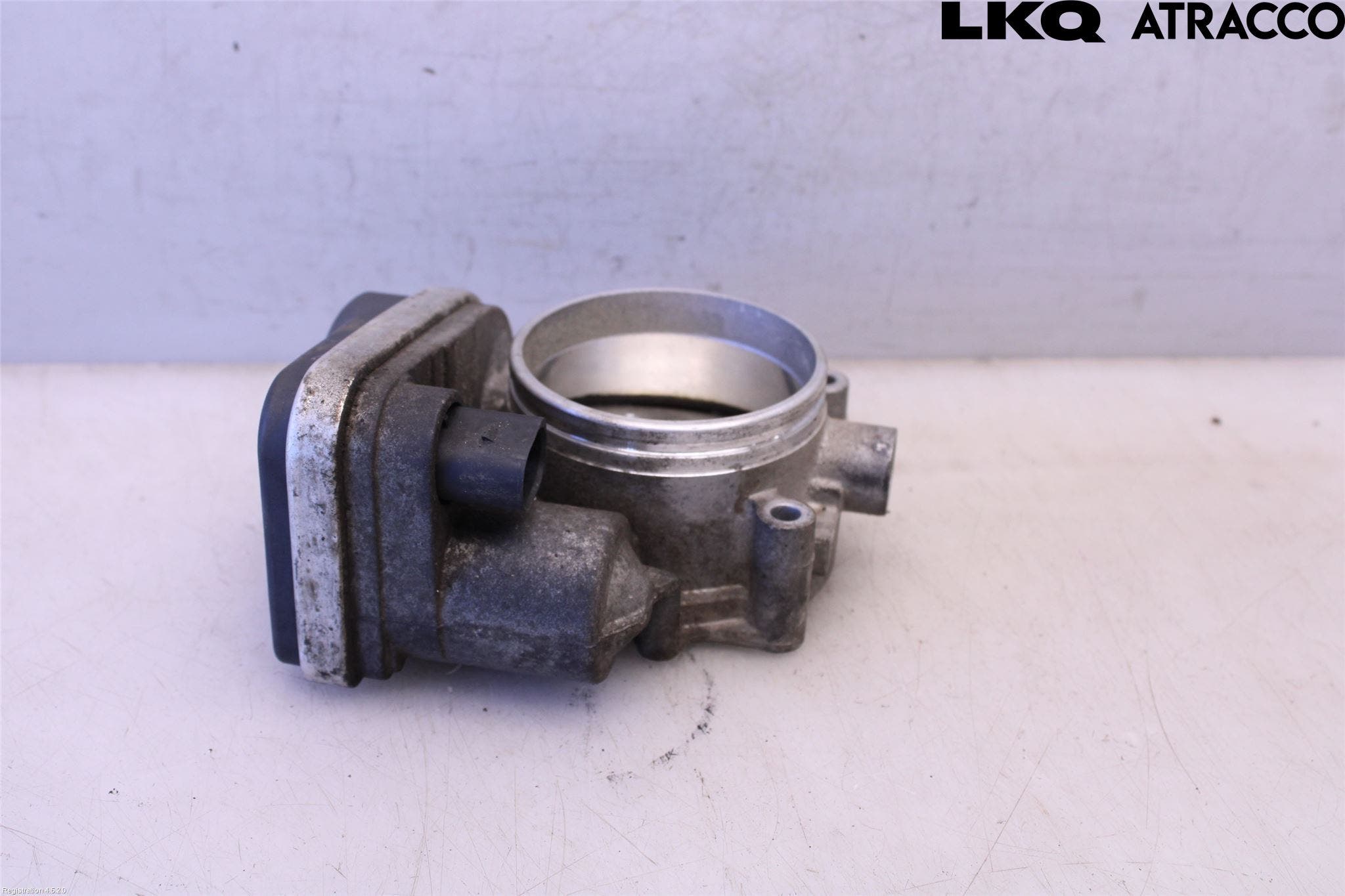 BMW 3 E90/91 SED/TOU 05-12 Injspjällhus