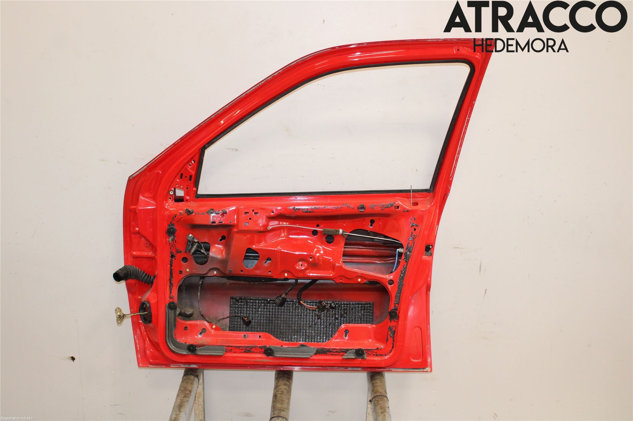 Volkswagen VW POLO 95-01 Dörr Fram Höger