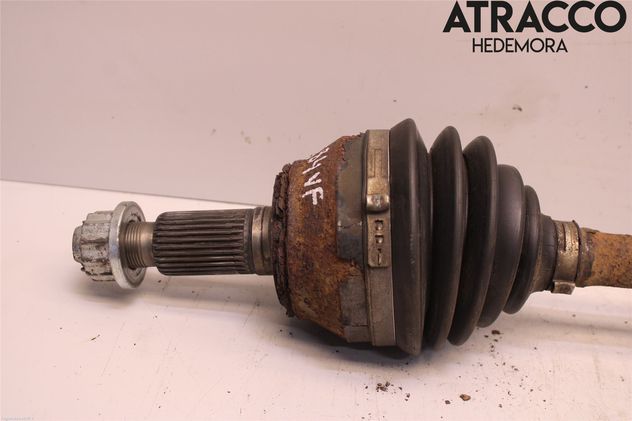 Porsche CAYENNE 03- Drivaxel Fram Vänster