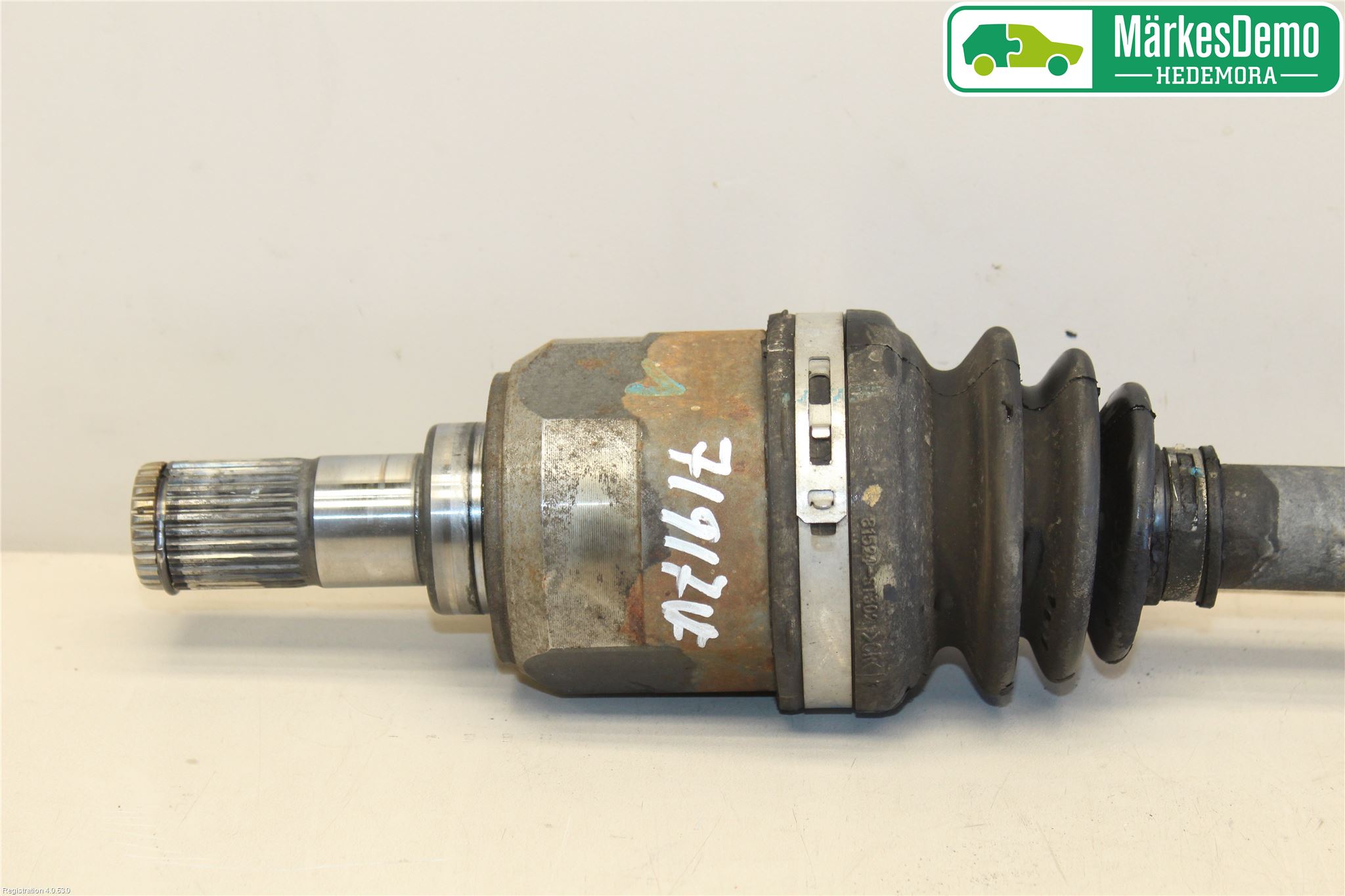 Kia CEED 12-18 Drivaxel Fram Vänster