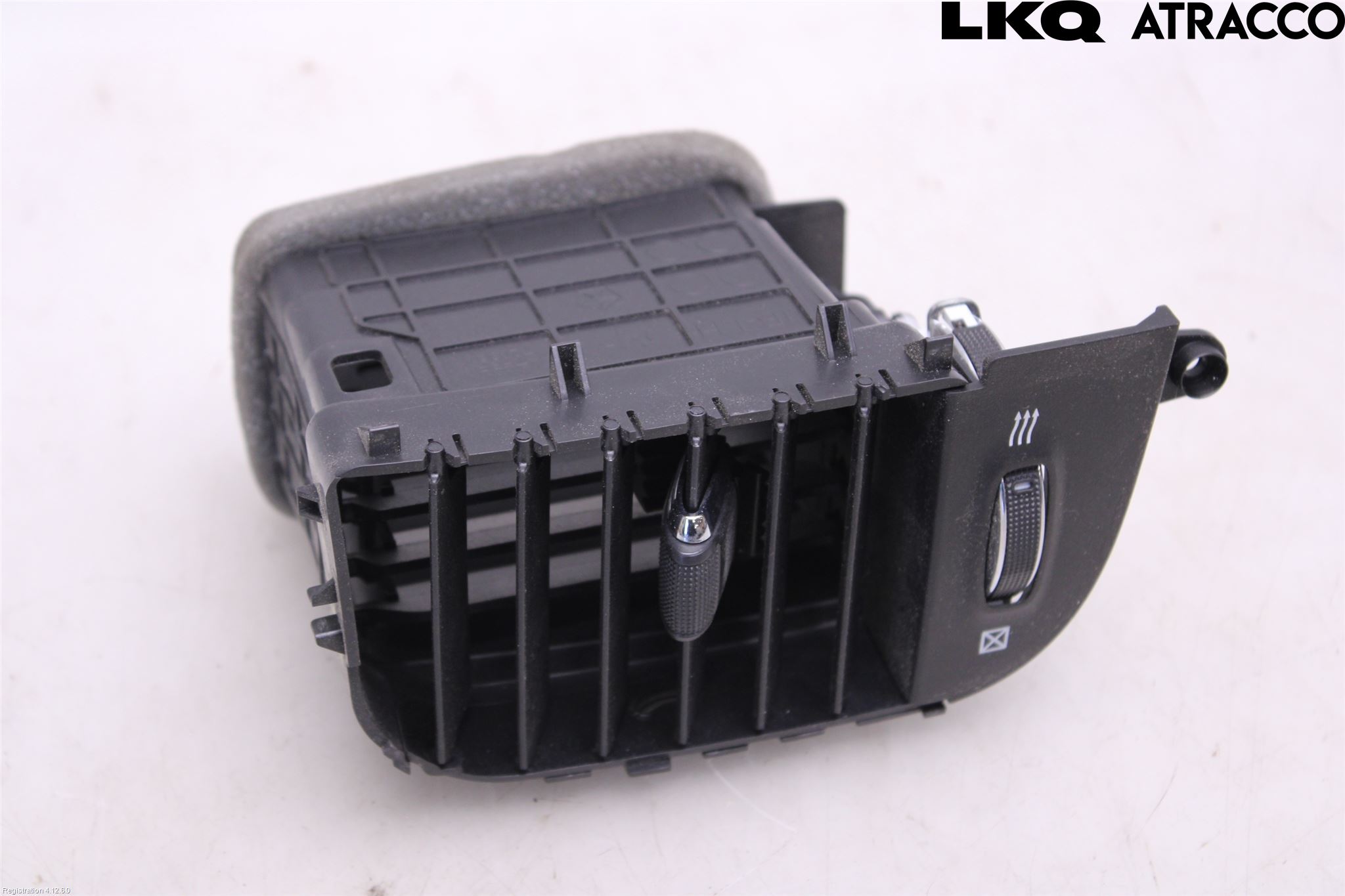 Dodge PICK UP RAM 81- Defrosterkanal-Munstycke