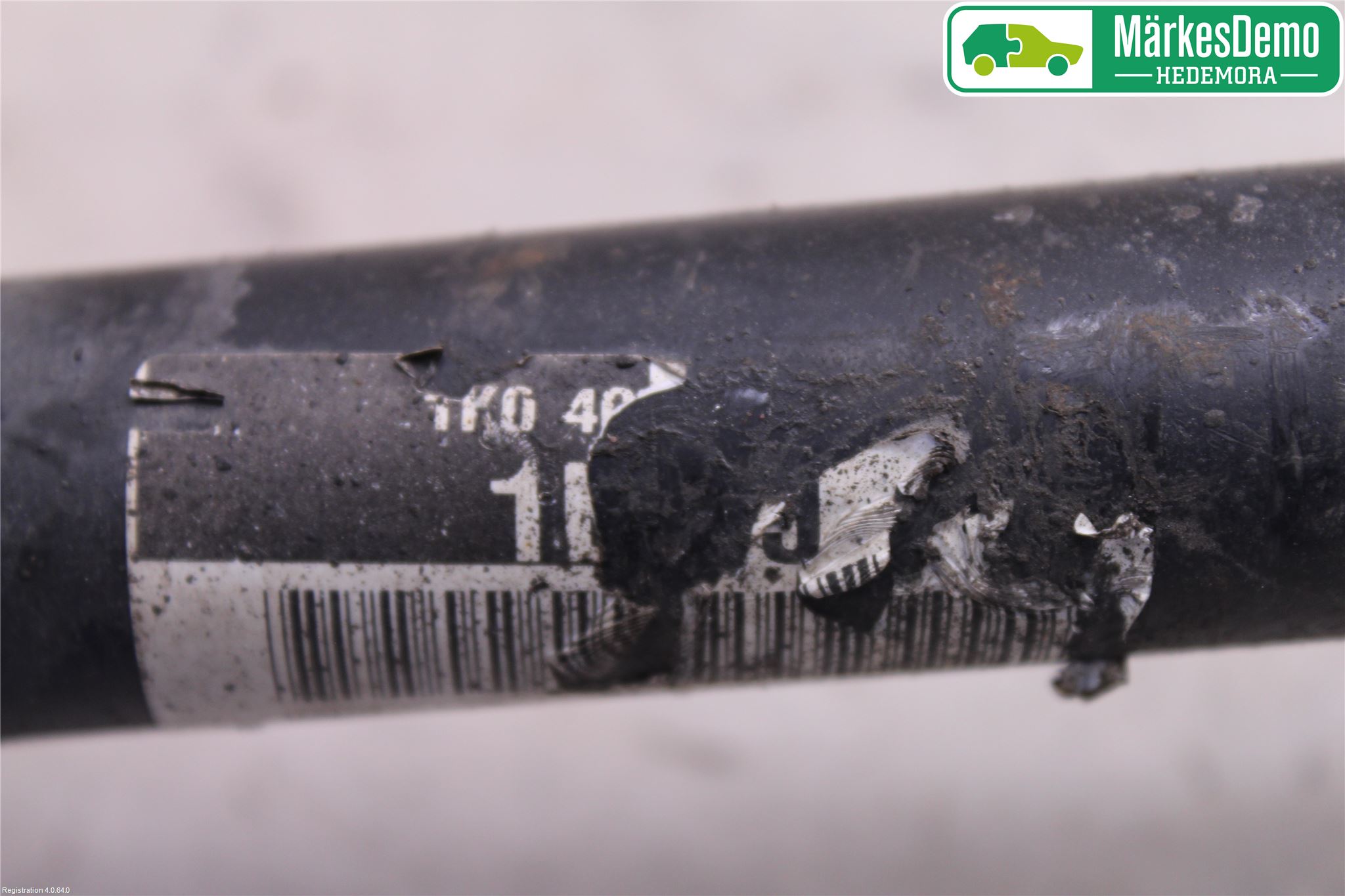 Volkswagen VW CADDY 11-15 Drivaxel Fram Vänster