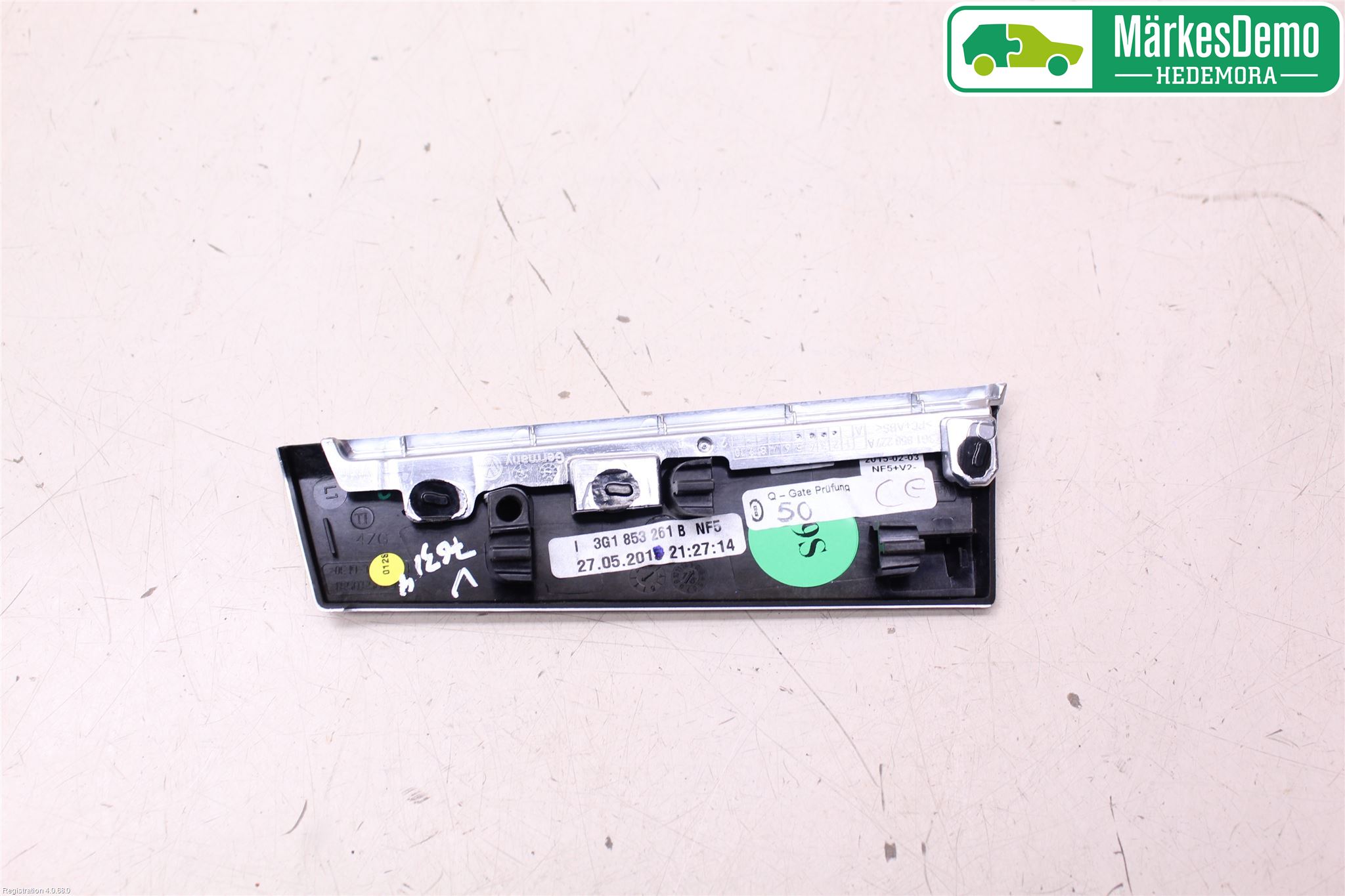 Volkswagen VW PASSAT 15-19 Instrumentbräda Inlägg-Dekorlist